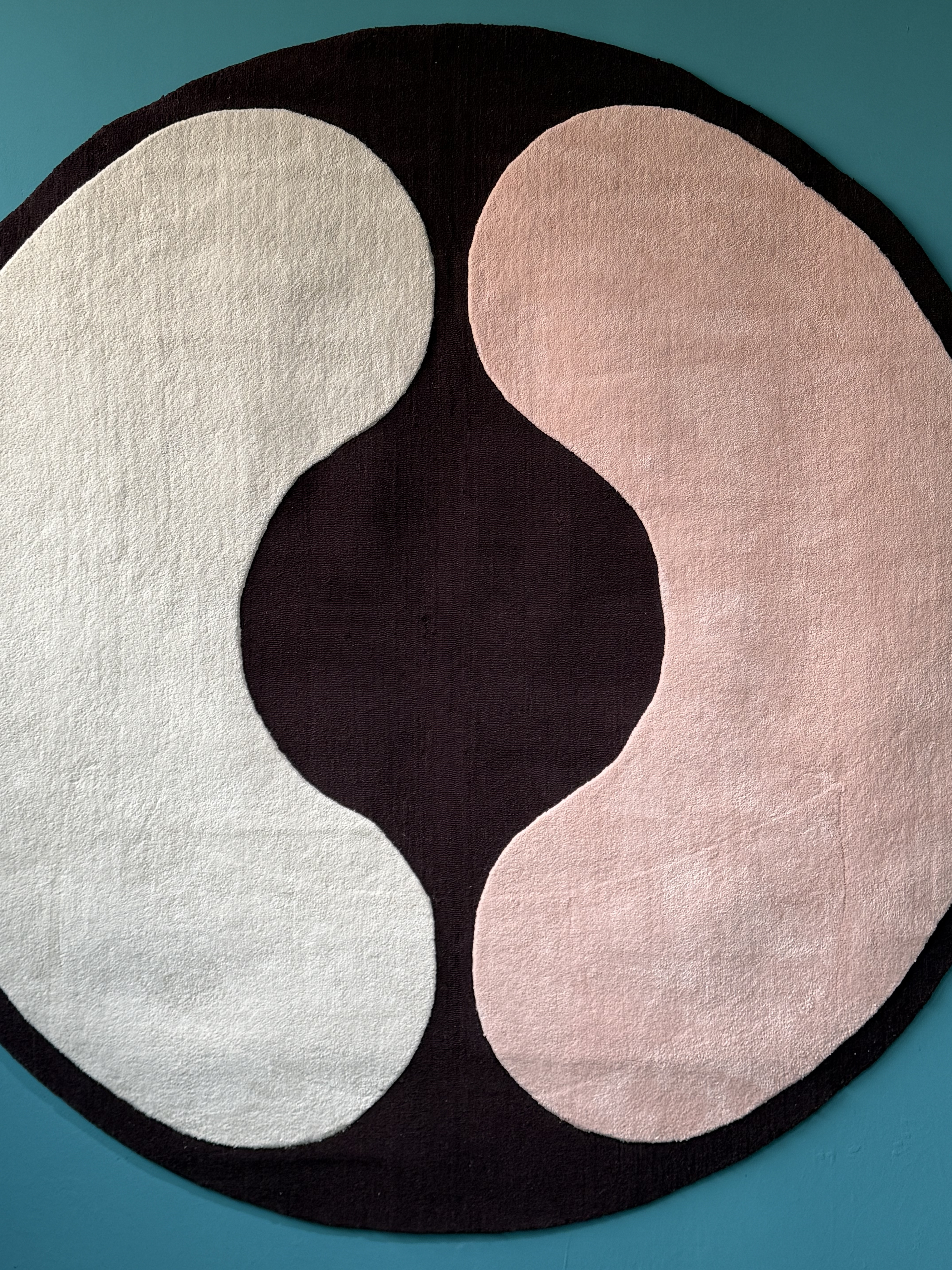 Round rug ø250cm