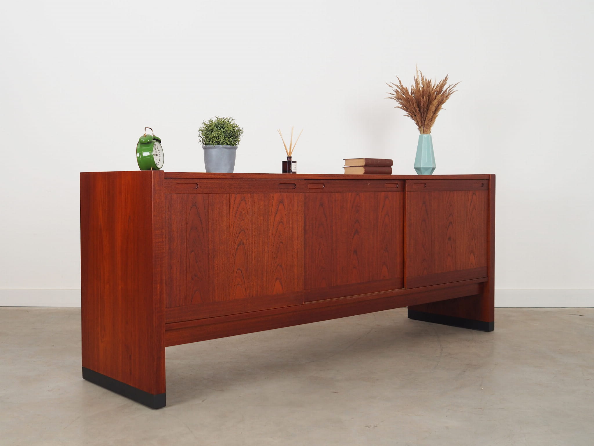 Vintage Sideboard Teakholz Braun 1960er Jahre