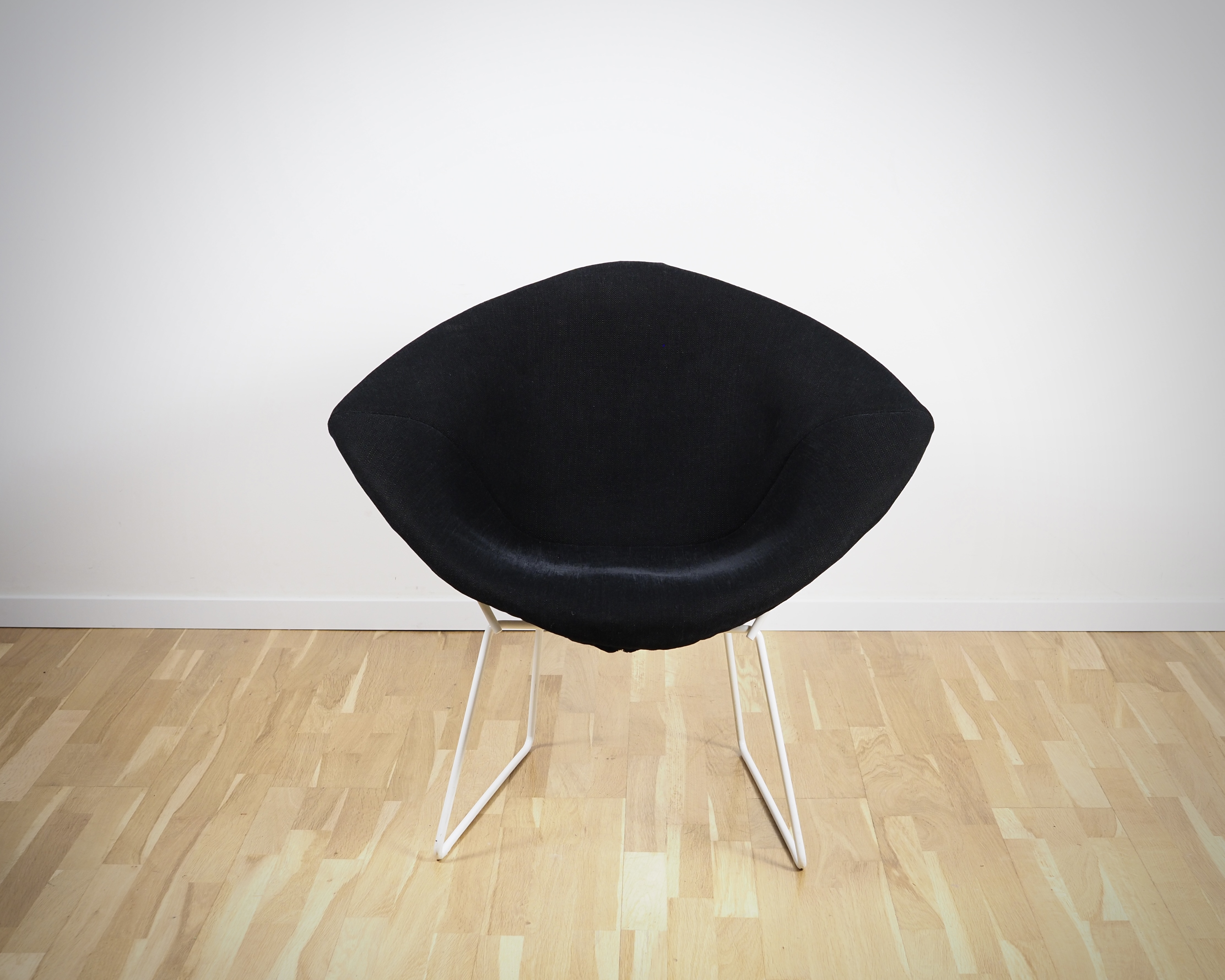 Bertoia Diamond Chair Stahl in Vollpolster