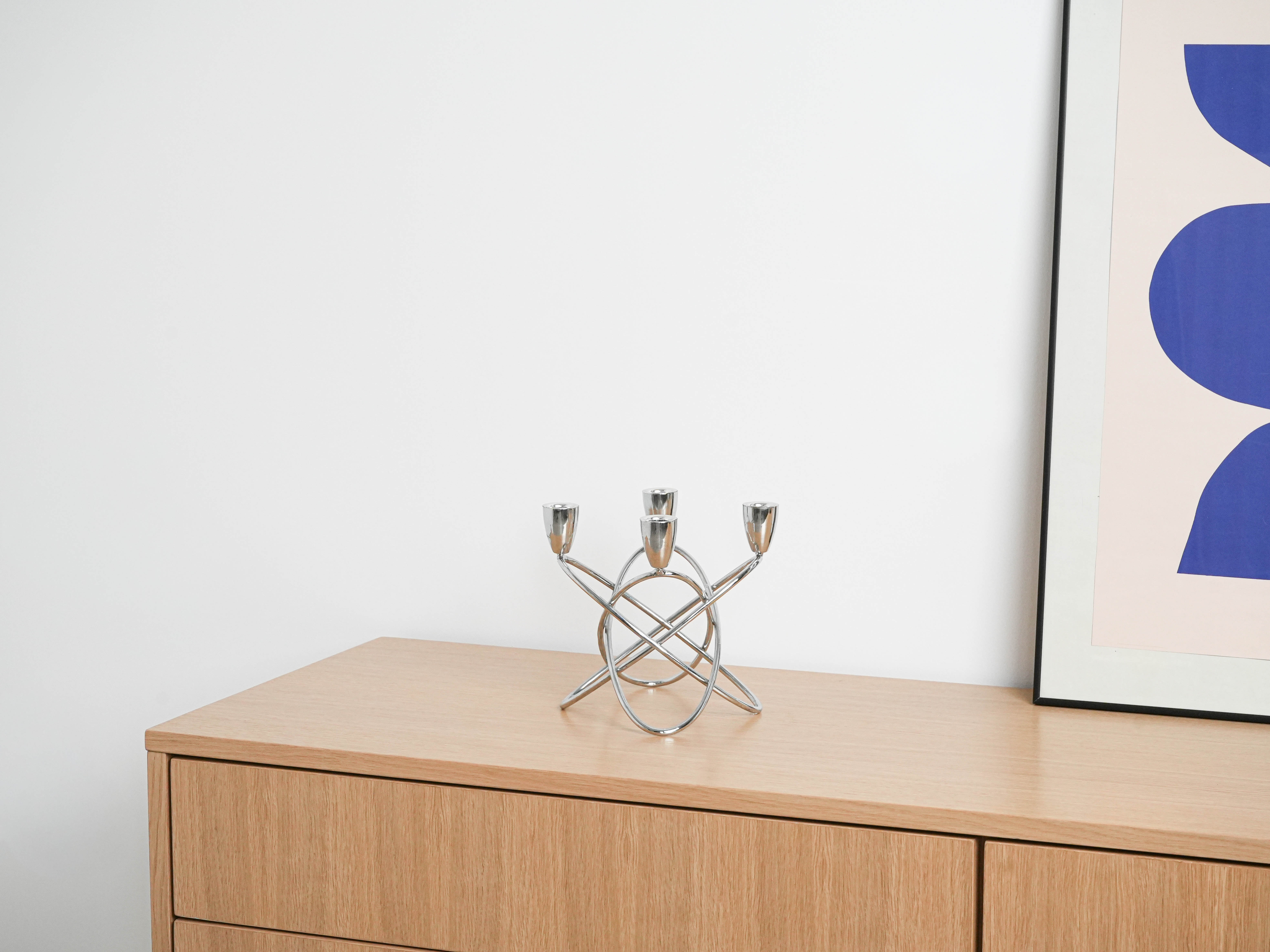 Geometrischer Metallkerzenständer 1960er Jahre