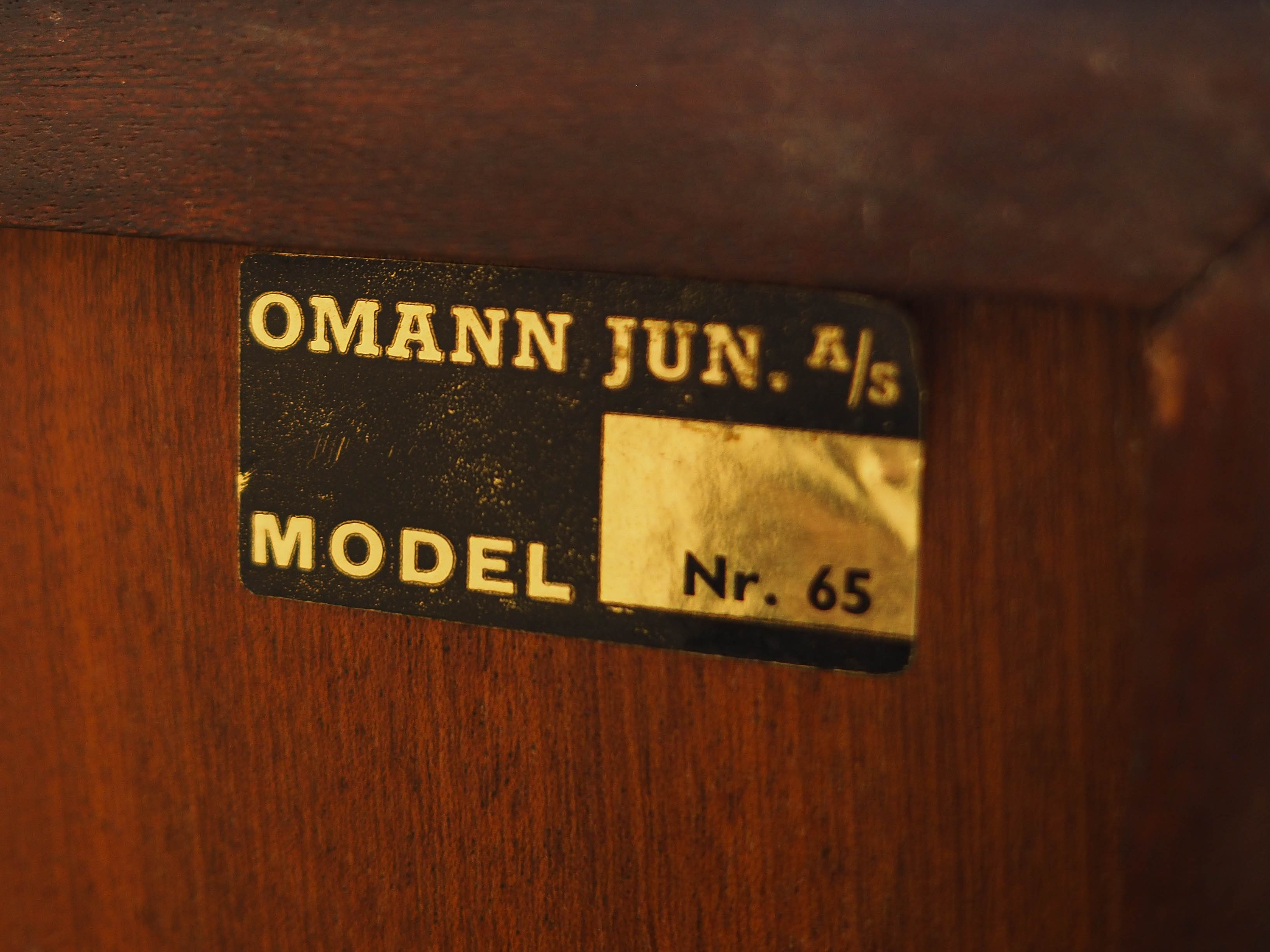 Bücherregal aus Mahagoni 1970er Jahre