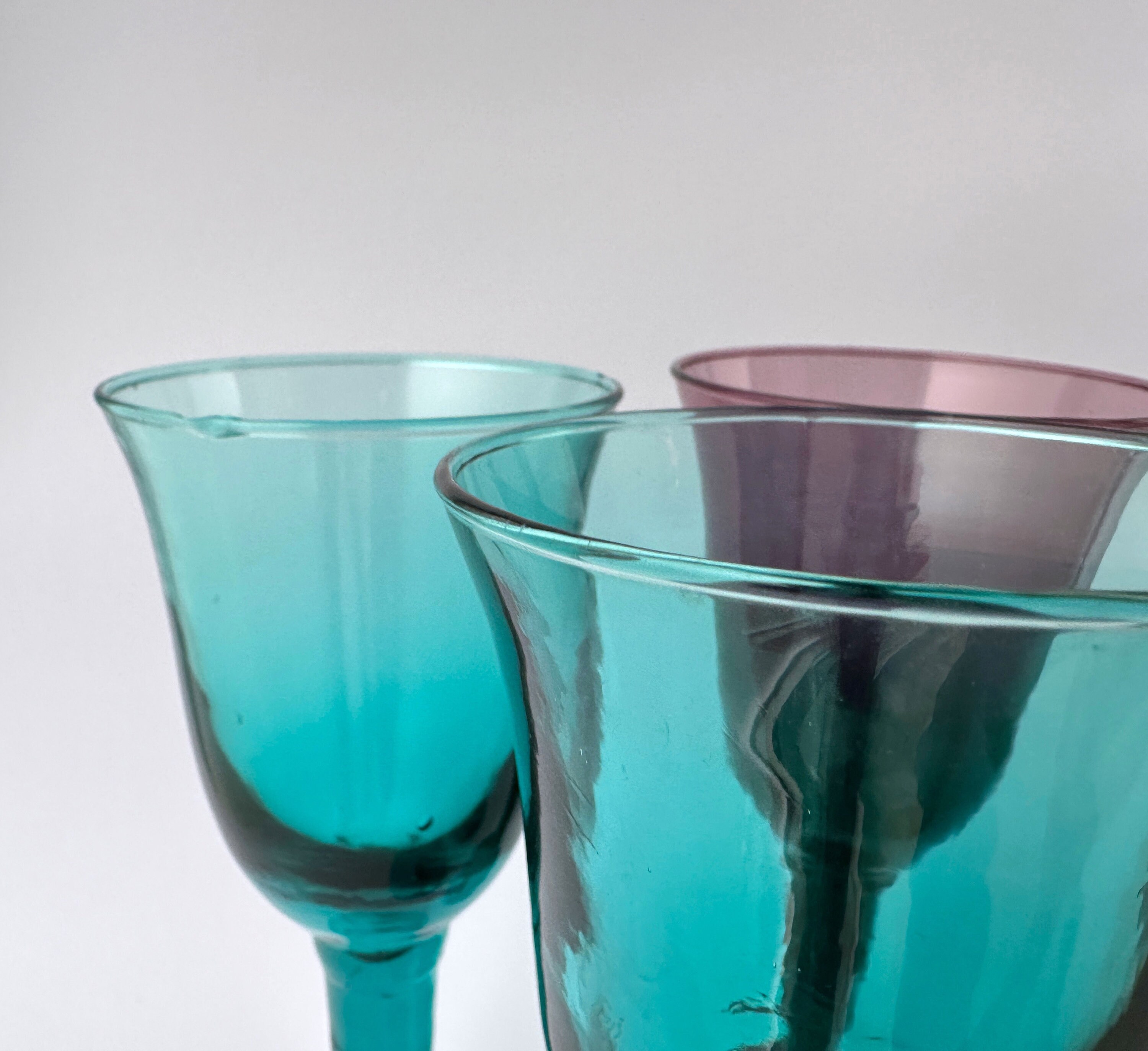 4x Weinglas Türkis Violett 1980er Jahre