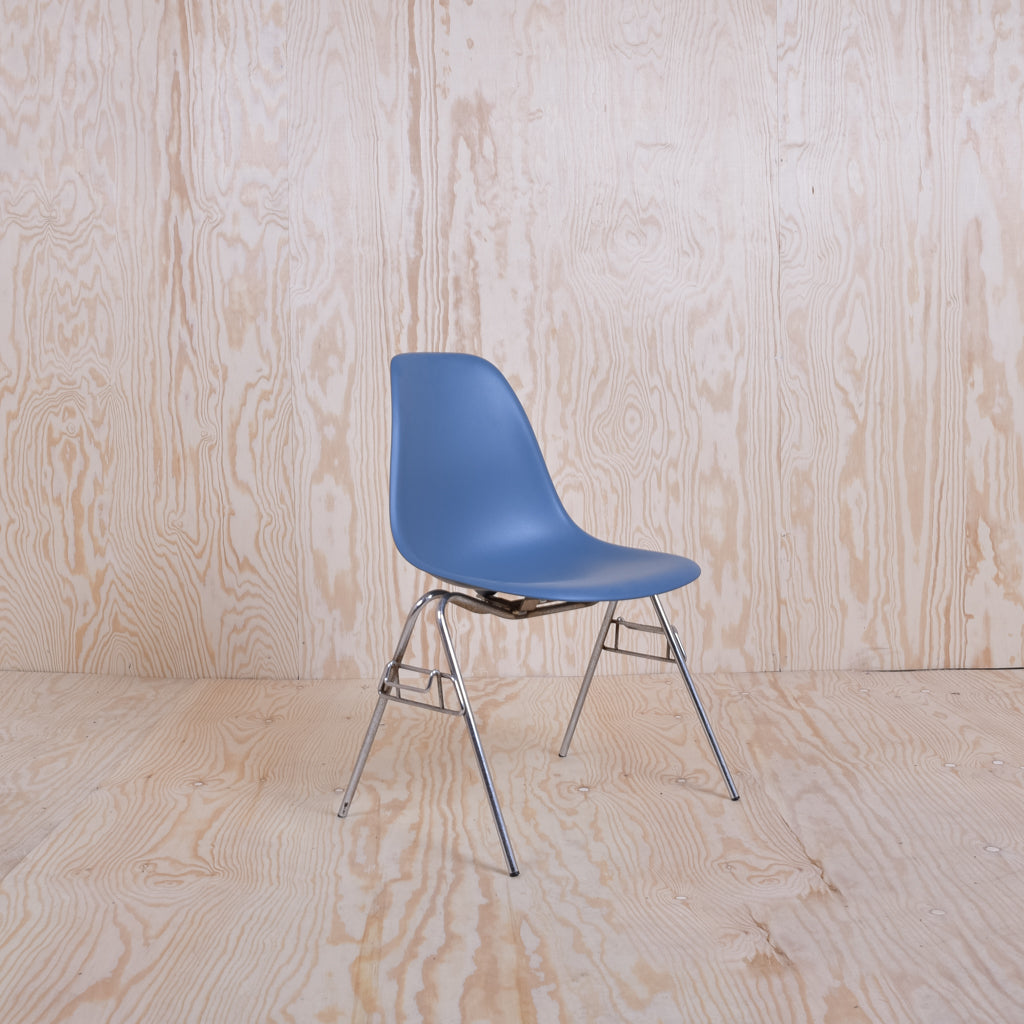 Eames DSS Plastic Side Chair Meerblau