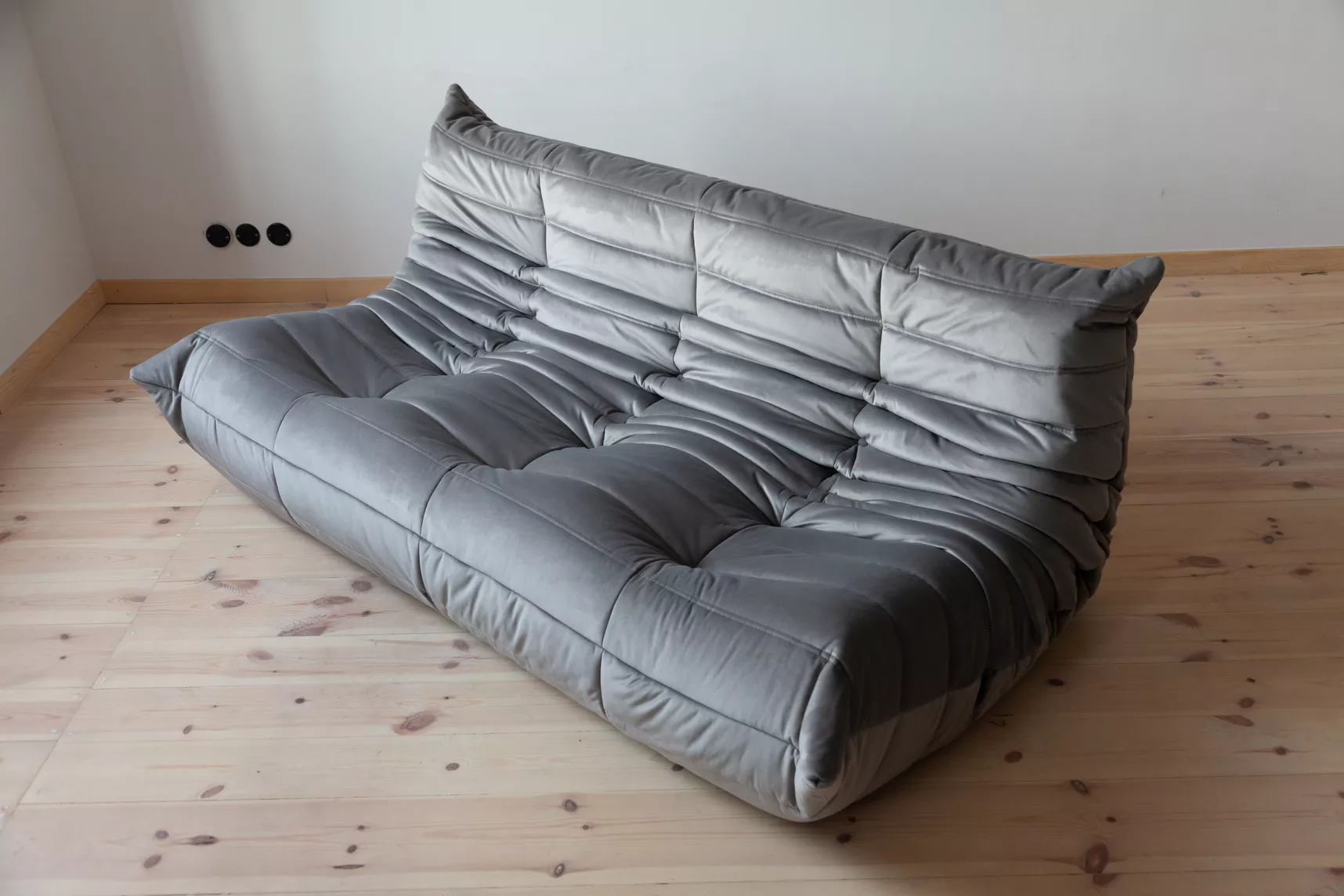 Togo Sofa 3-Sitzer Samt Silbergrau