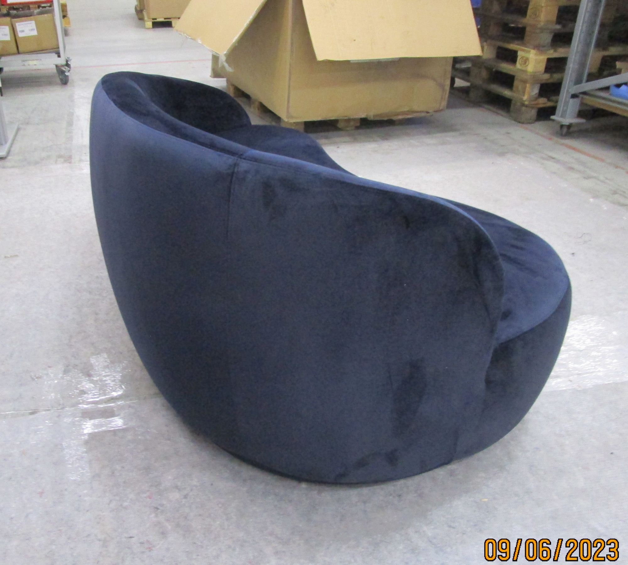 Rose Sofa 2,5-Sitzer Velour Lux Navy