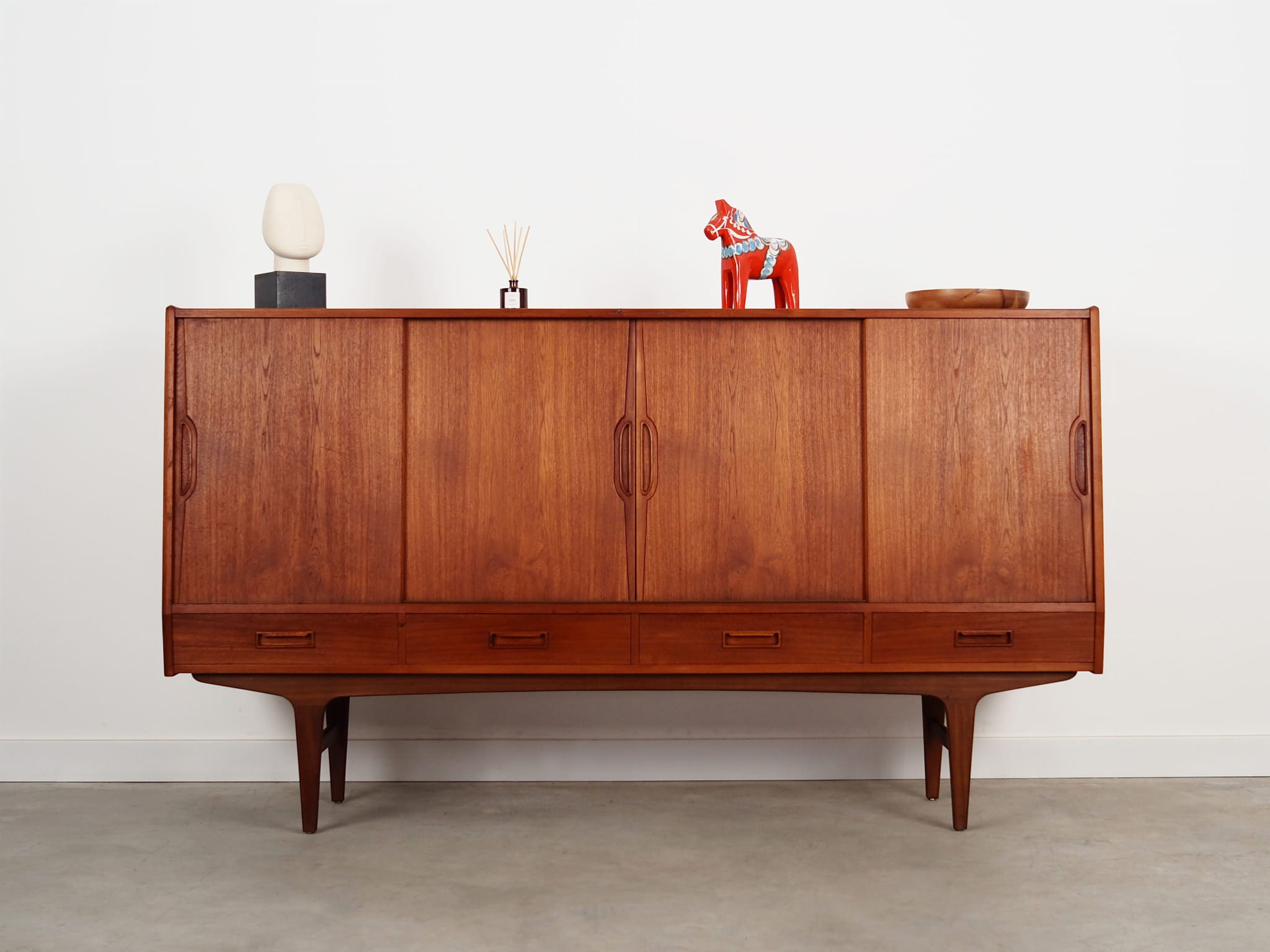 Highboard Teakholz Braun 1970er Jahre 