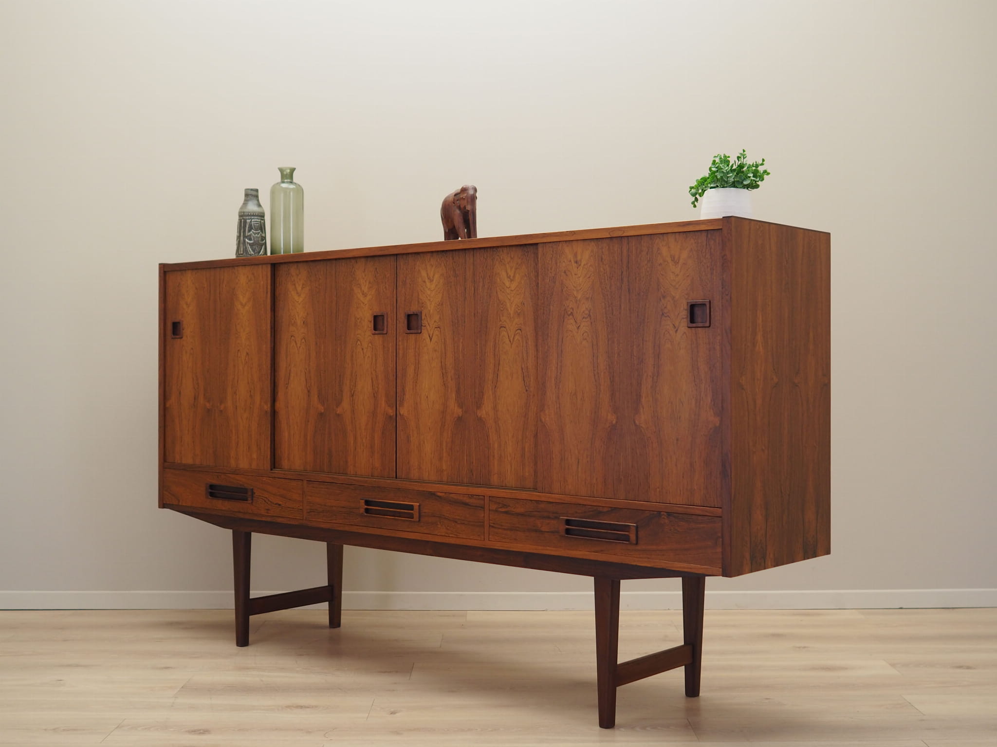 Highboard Rosenholz Braun 1960er Jahre