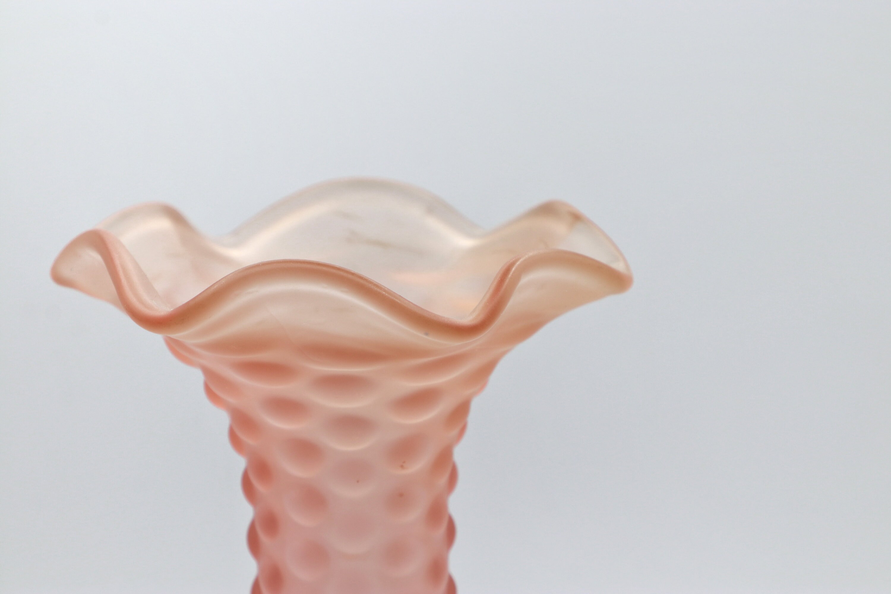 Vintage flower vase with ruffled rim 1930s