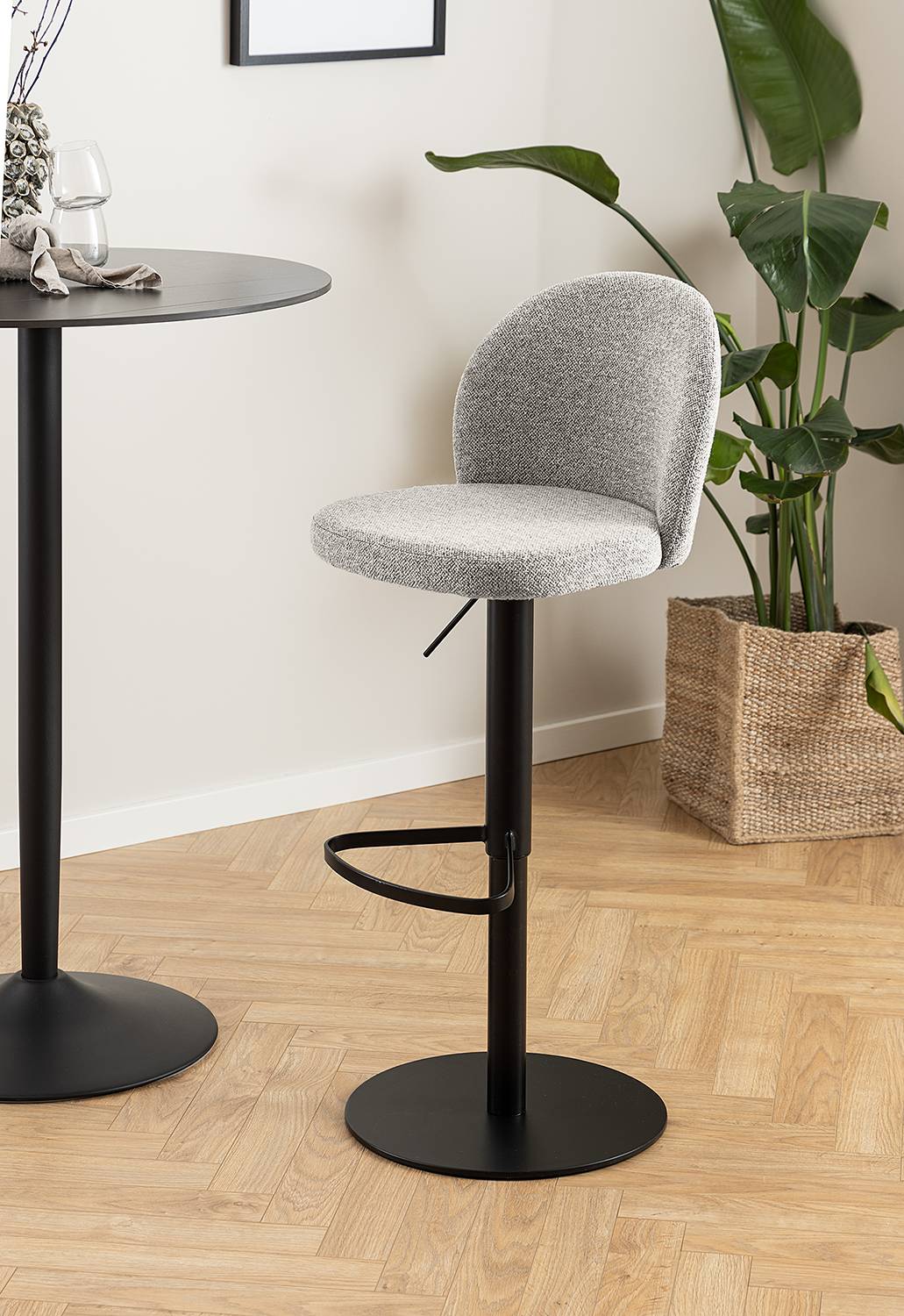 Carreras Bar Stool Bouclé Steel