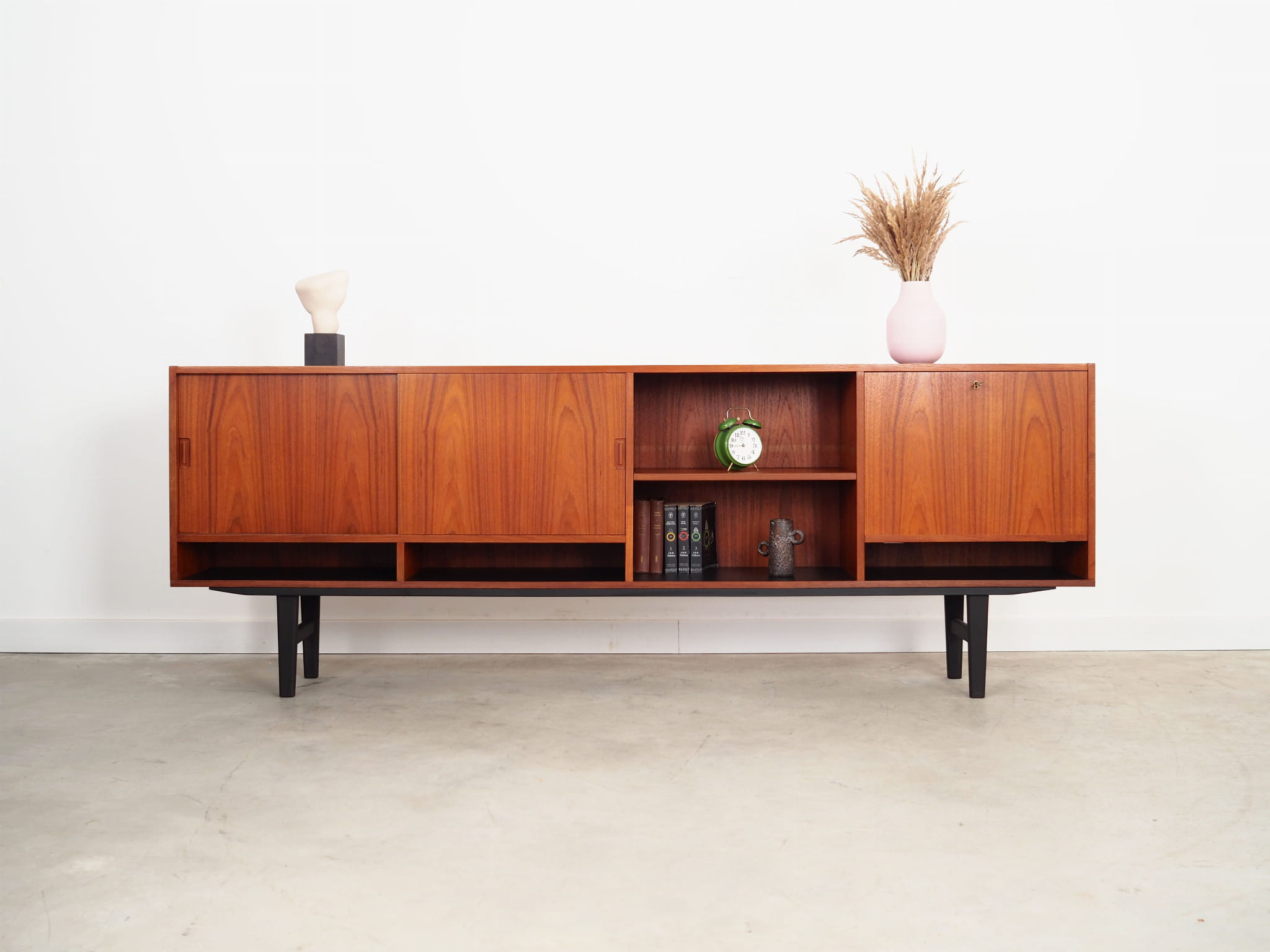 Vintage Sideboard Teakholz Braun 1970er Jahre