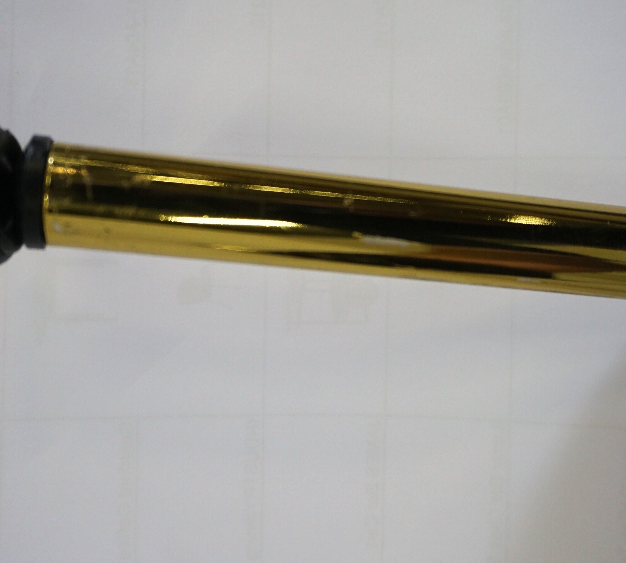 Elefy JH29 Armlehnstuhl Messing Blau