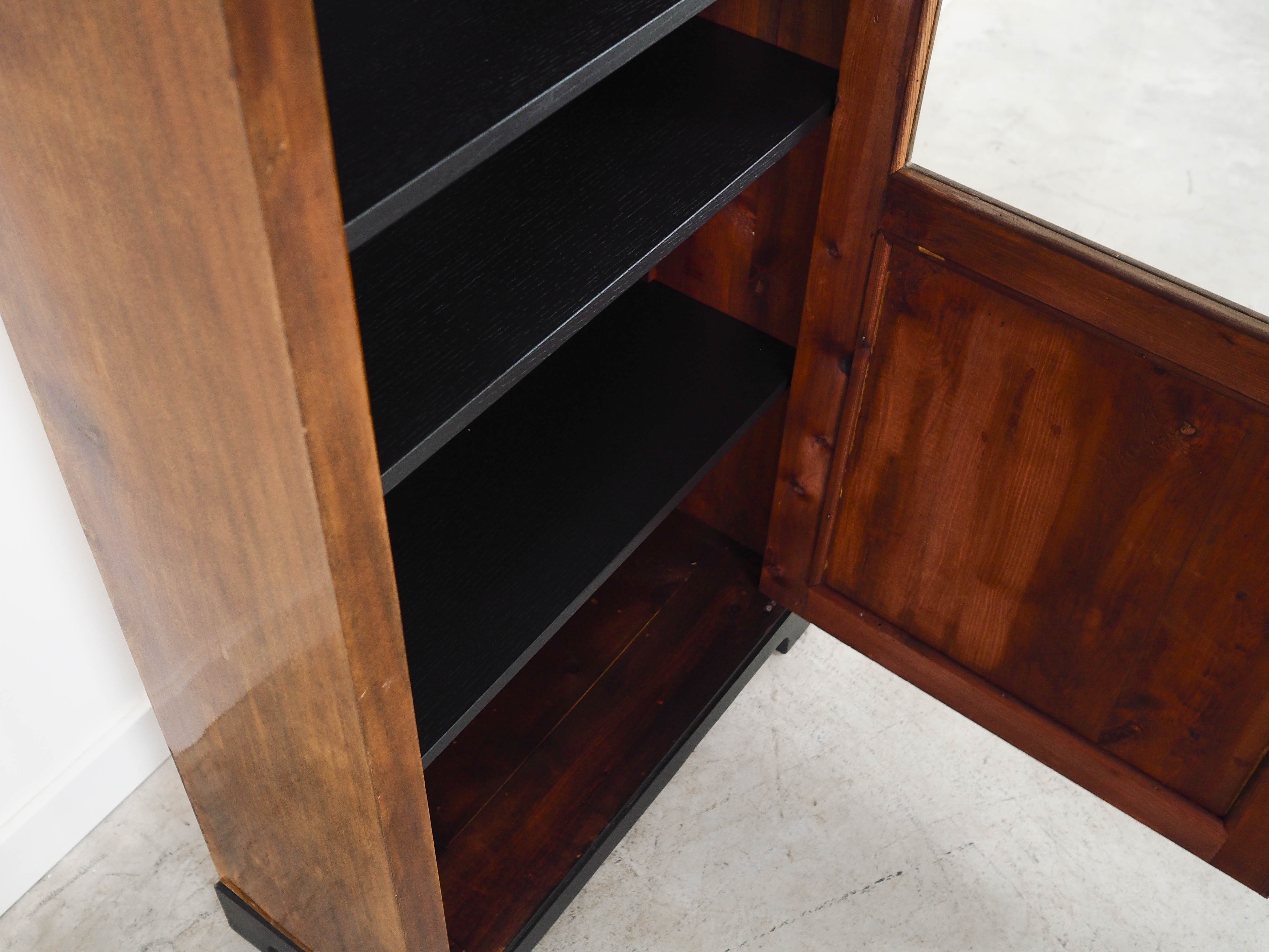 Vitrine Walnussholz 1960er Jahre