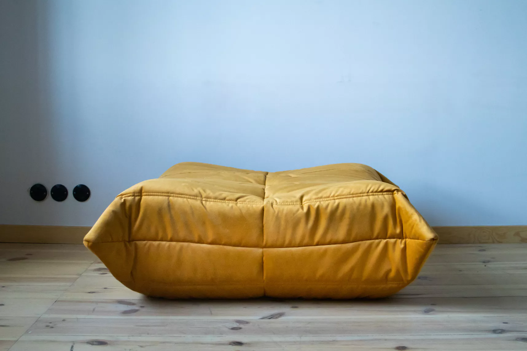 Togo Lounge Set 3-piece Velvet Golden Yellow