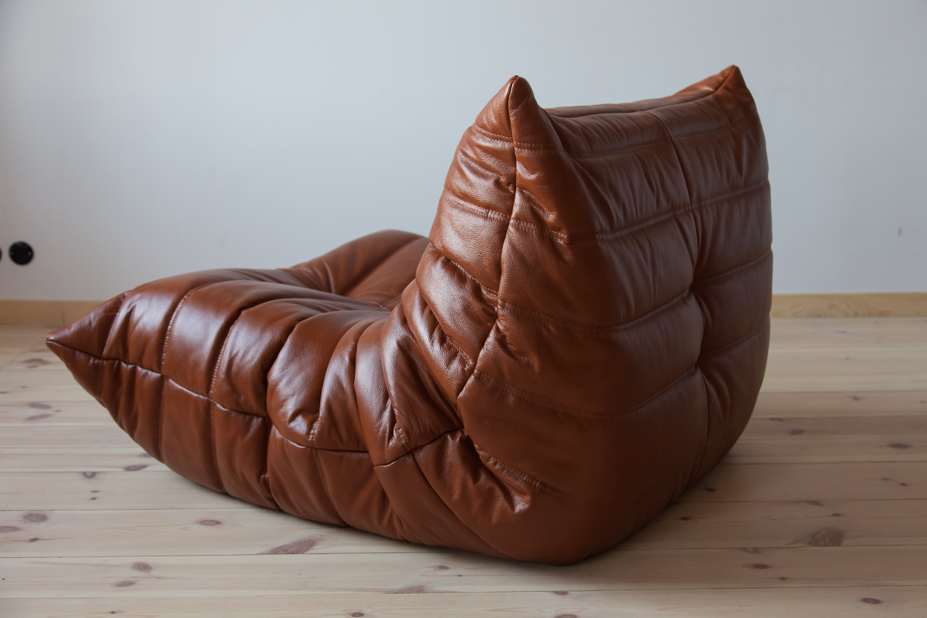 Togo armchair High-gloss leather Whiskey brown