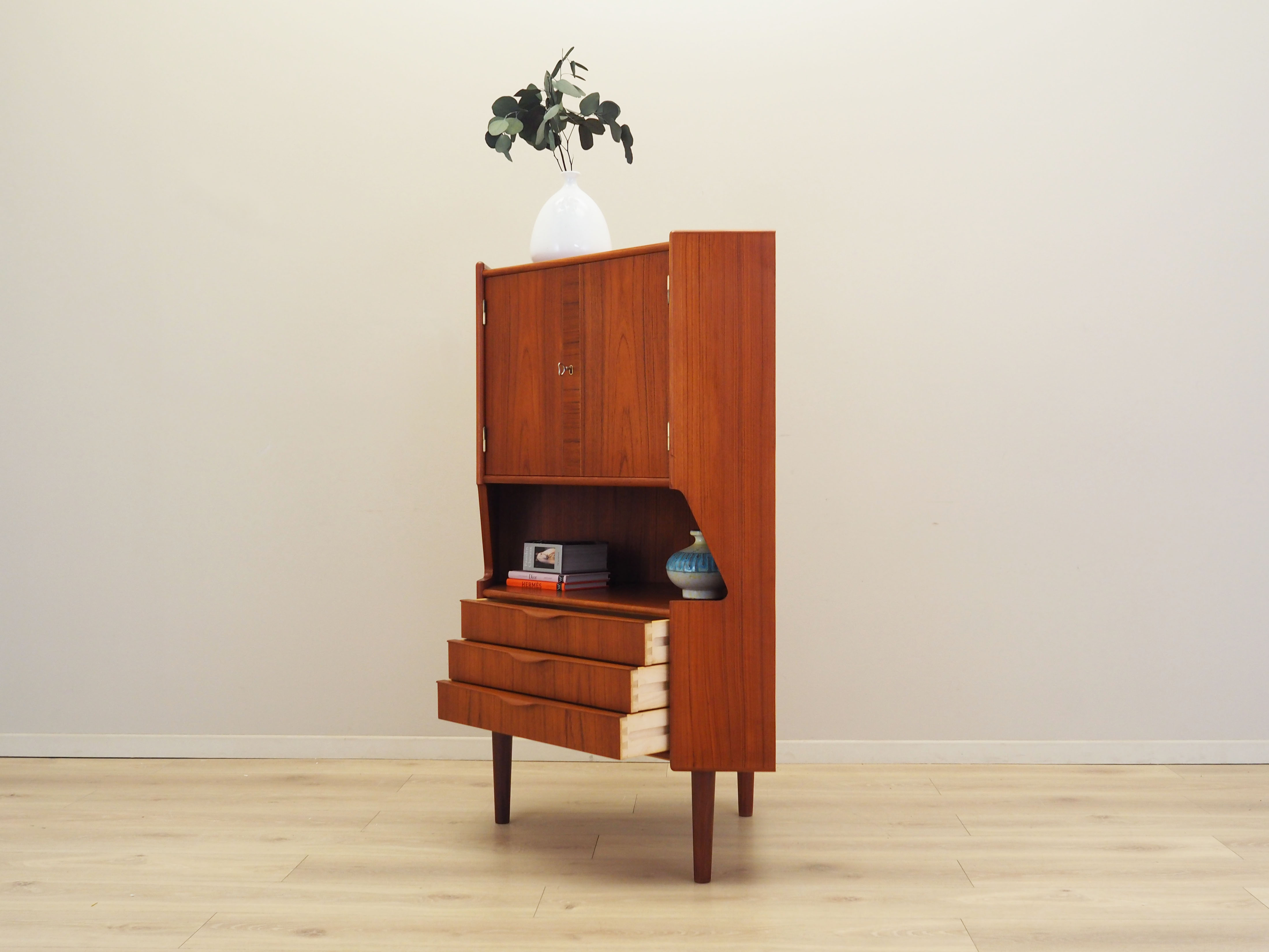 Schrank Teakholz 1970er Jahre