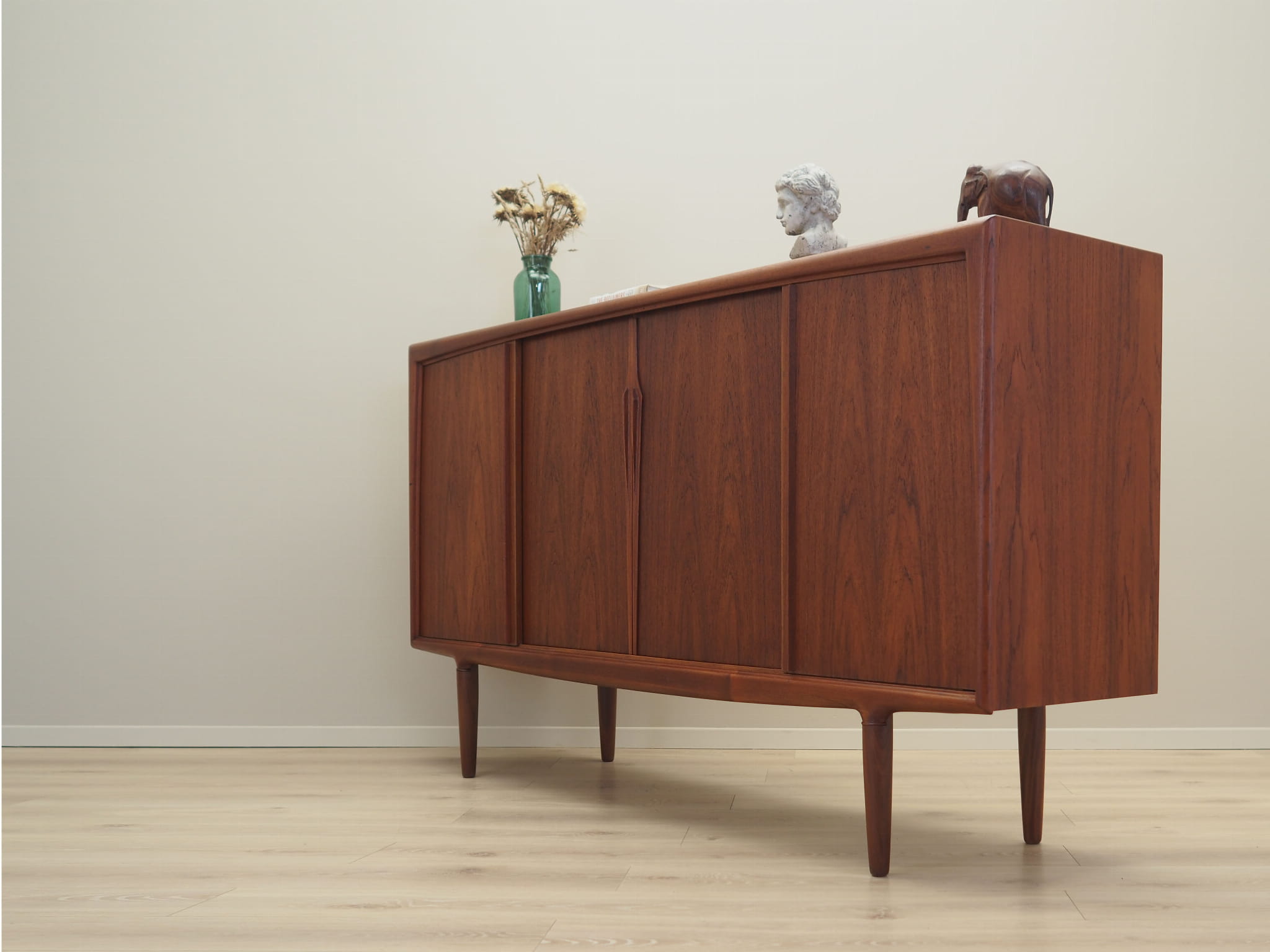 Vintage Highboard Teakholz Braun 1960er Jahre