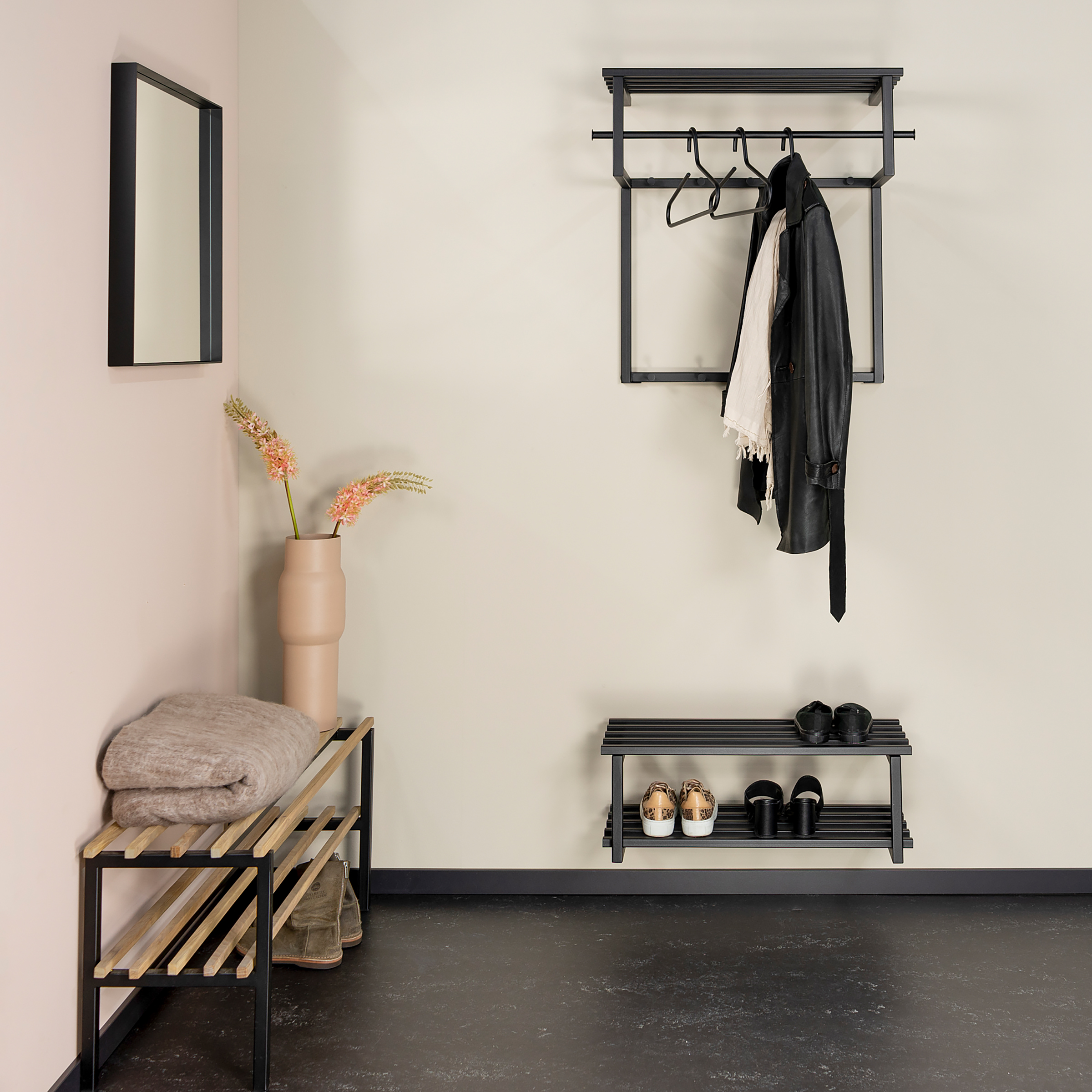 Norton Wandgarderobe Metall Schwarz