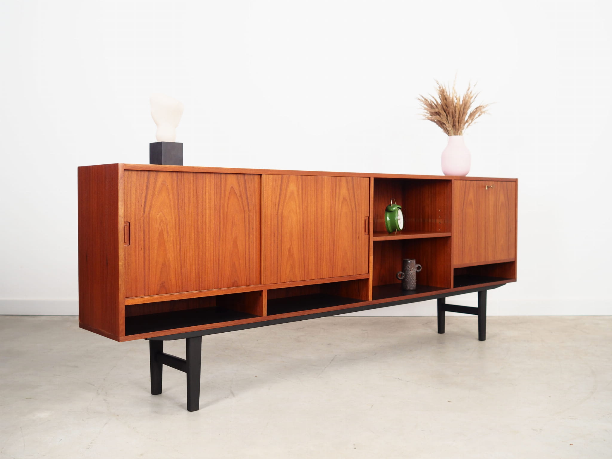 Vintage Sideboard Teakholz Braun 1970er Jahre