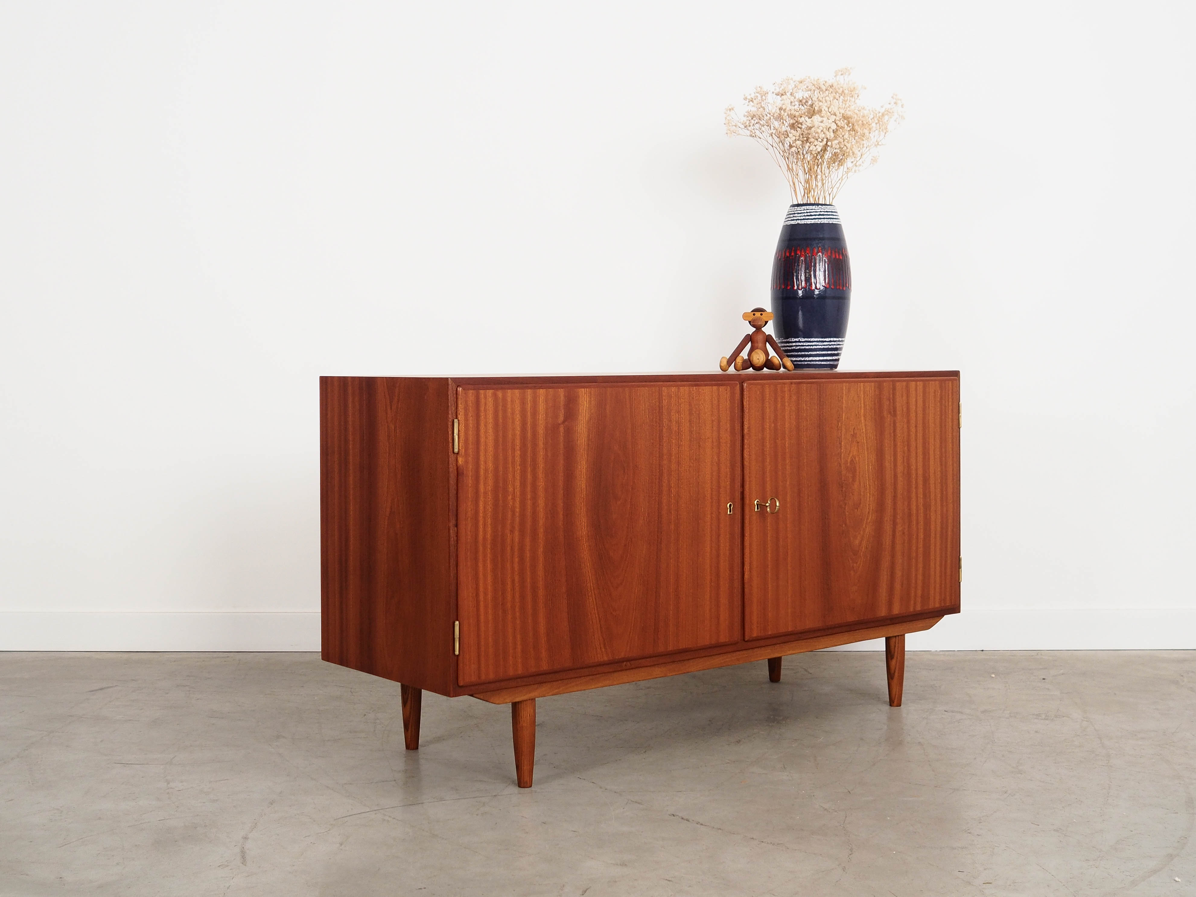 Mahagoni-Schrank Braun 1970er Jahre