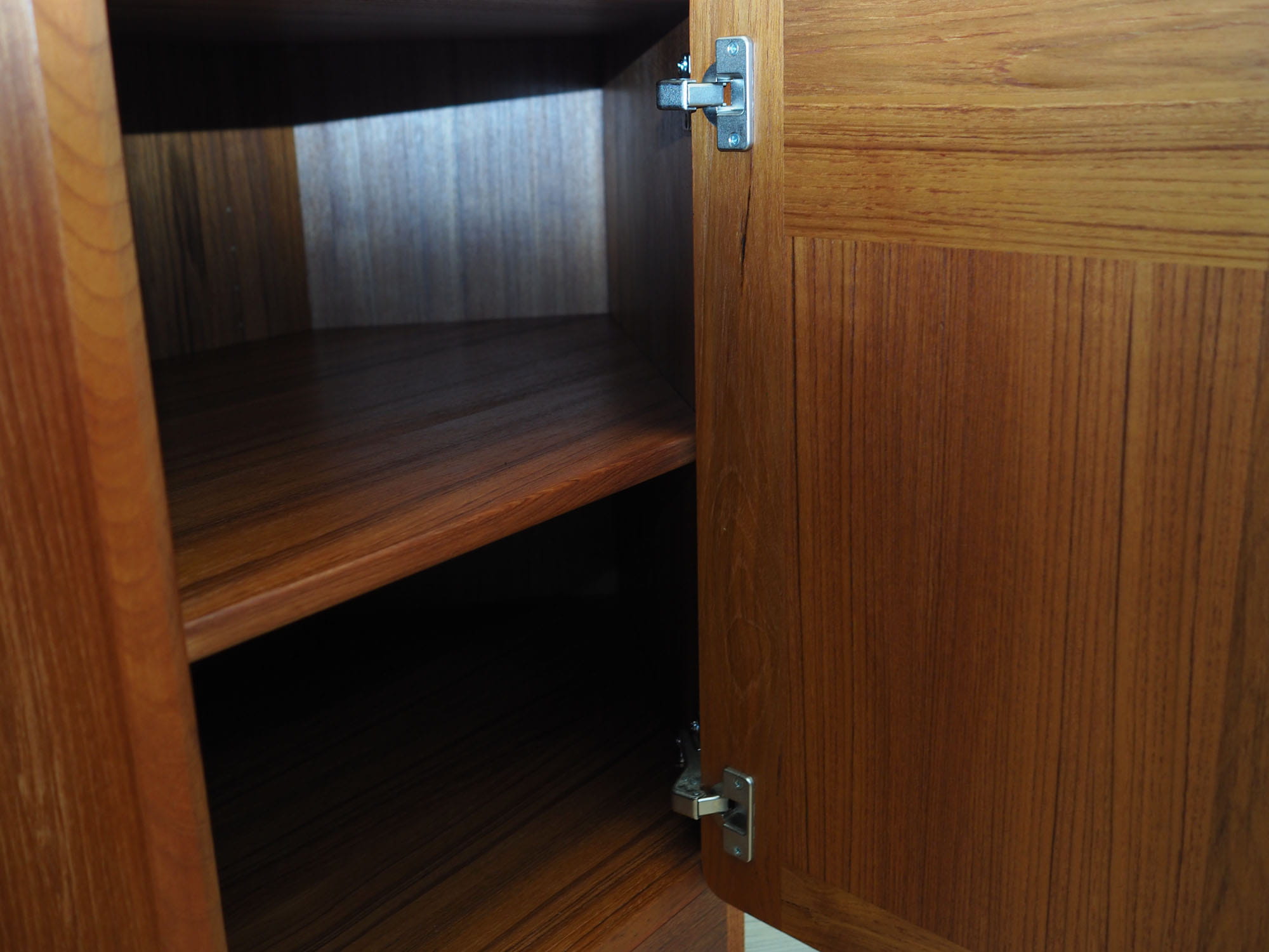 Vintage Schrank Teakholz Braun 1970er Jahre