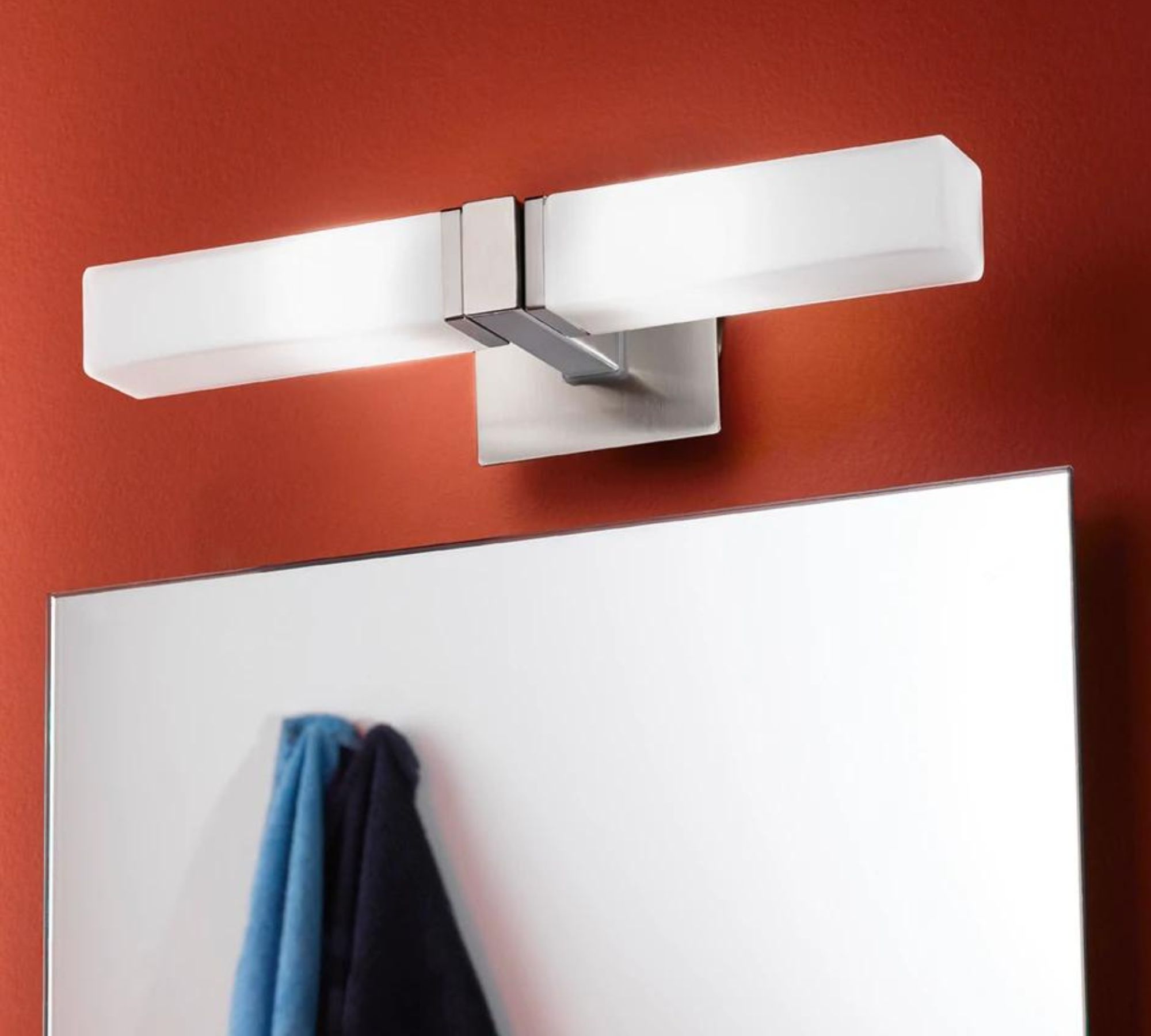 Wandlampe 2-flammig Stahl Opalglas Silber Weiß