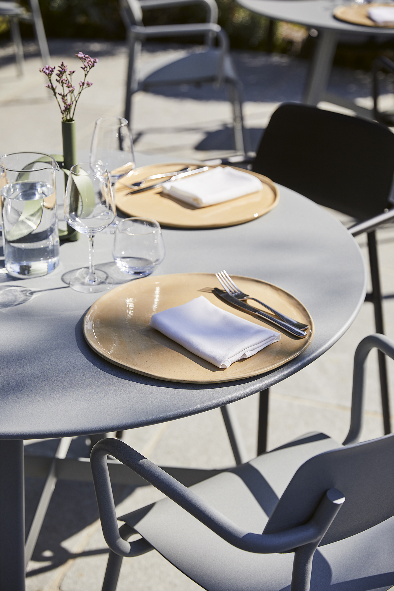 Study Armchair Aluminum Grey