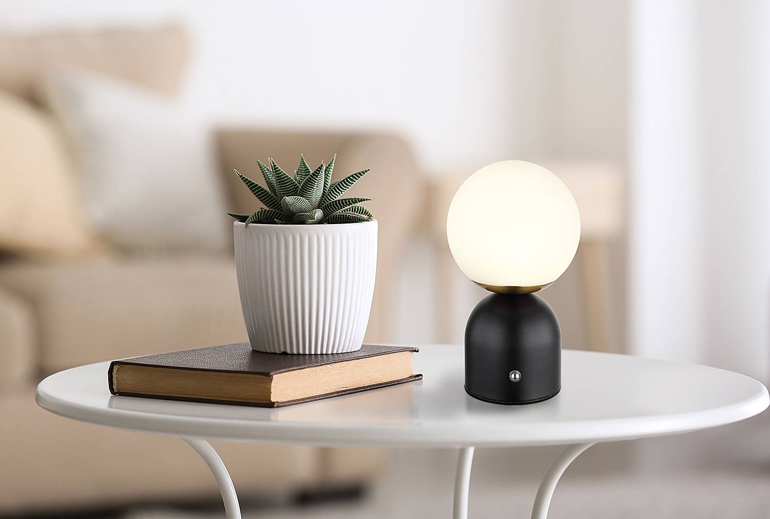 Julsy Typ A LED-Tischleuchte Acrylglas Eisen 1-flammig