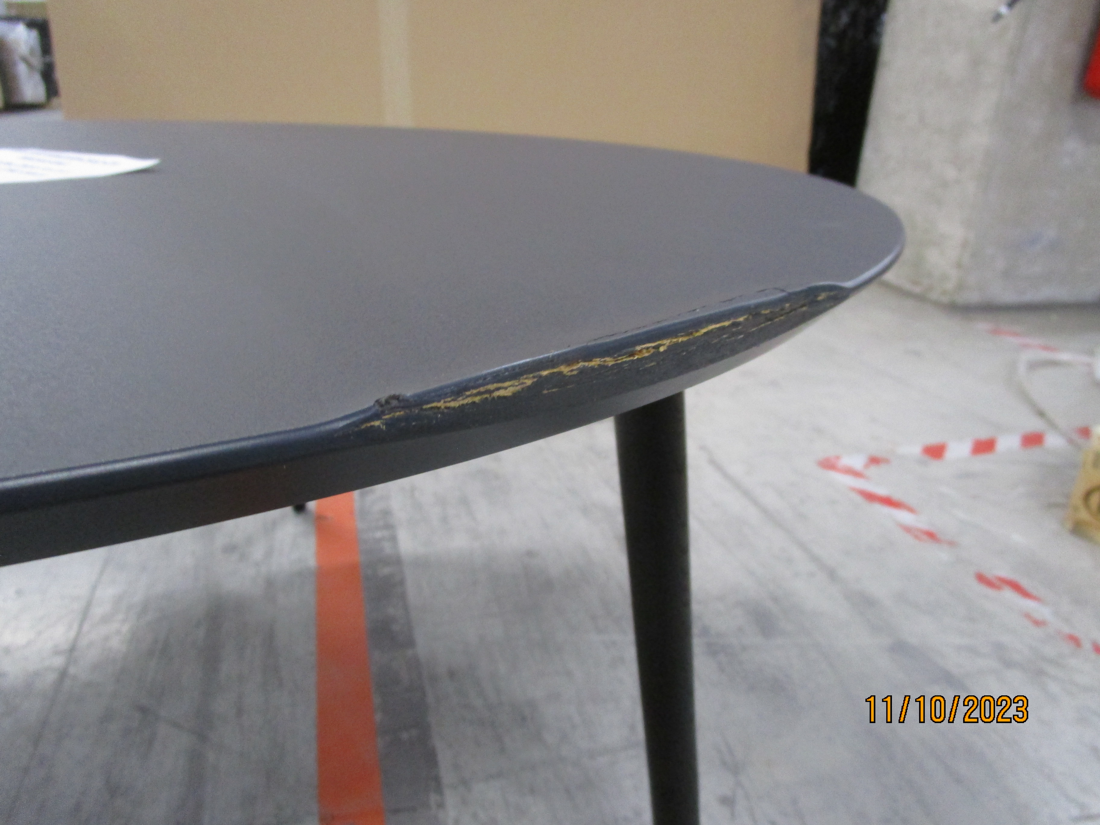 Reece Couchtisch Schwarz ø90cm