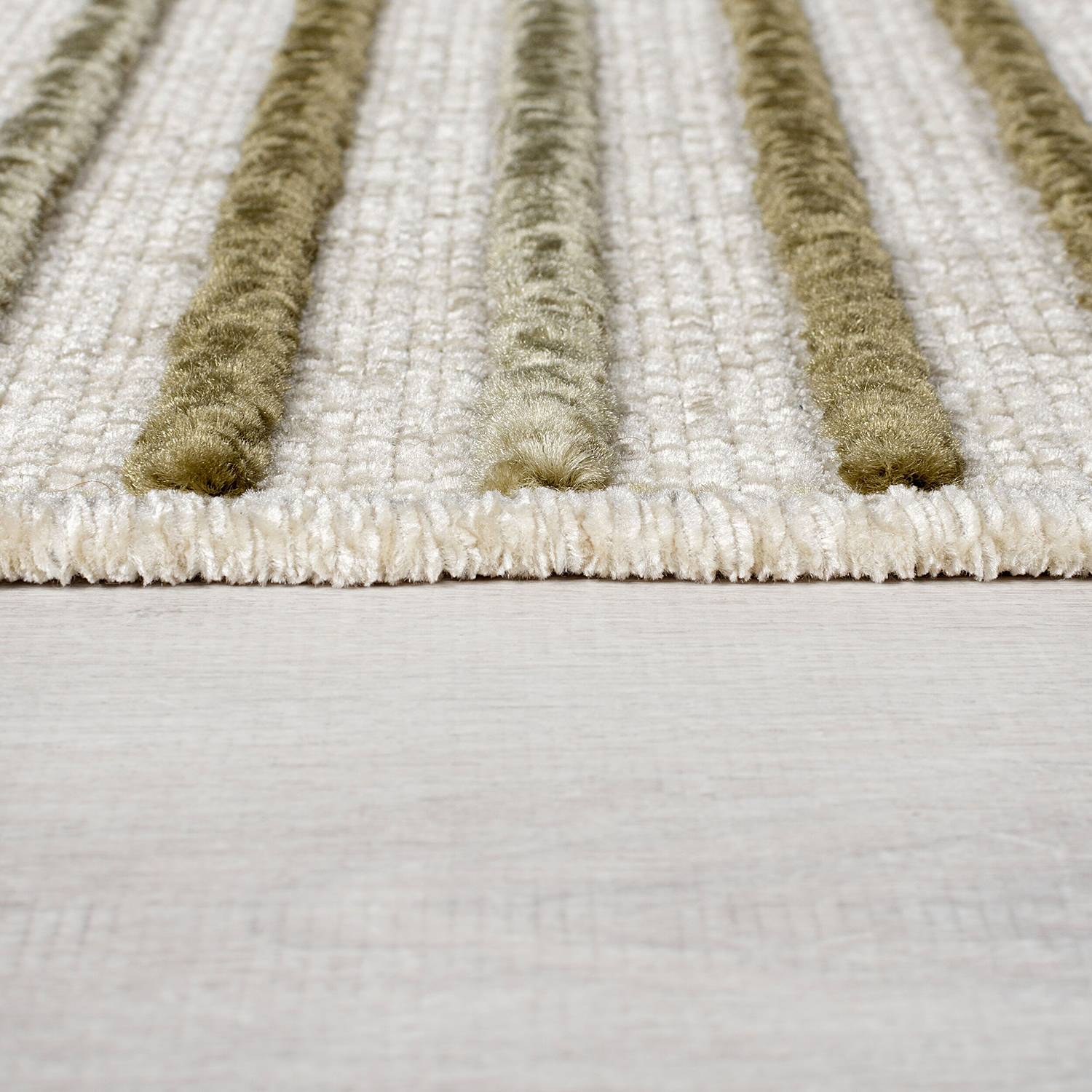 Elton Stripe Kurzflorteppich Beige 80 x 160 cm