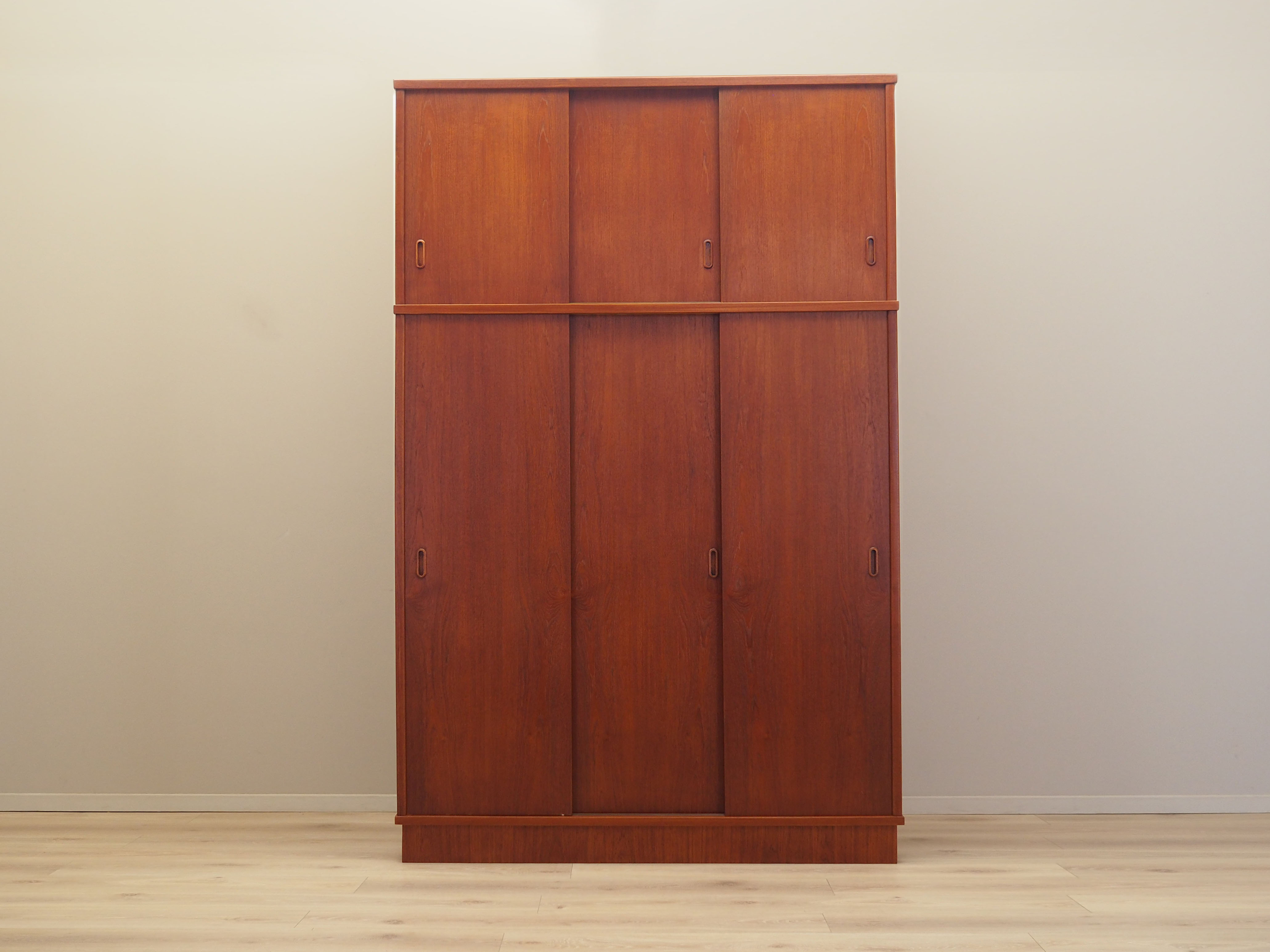 Kleiderschrank Teakholz 1970er Jahre