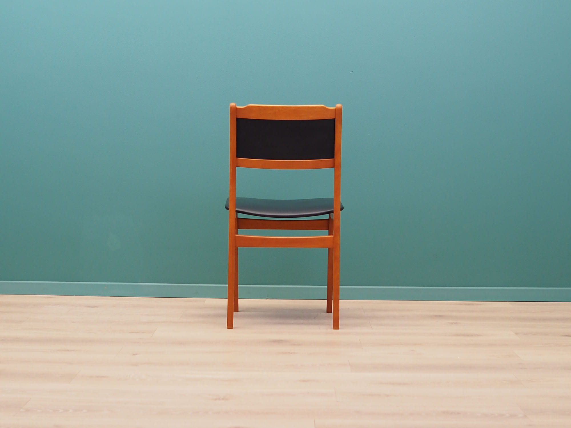 4x Vintage Chair Beech Wood Faux Leather Black 1970s