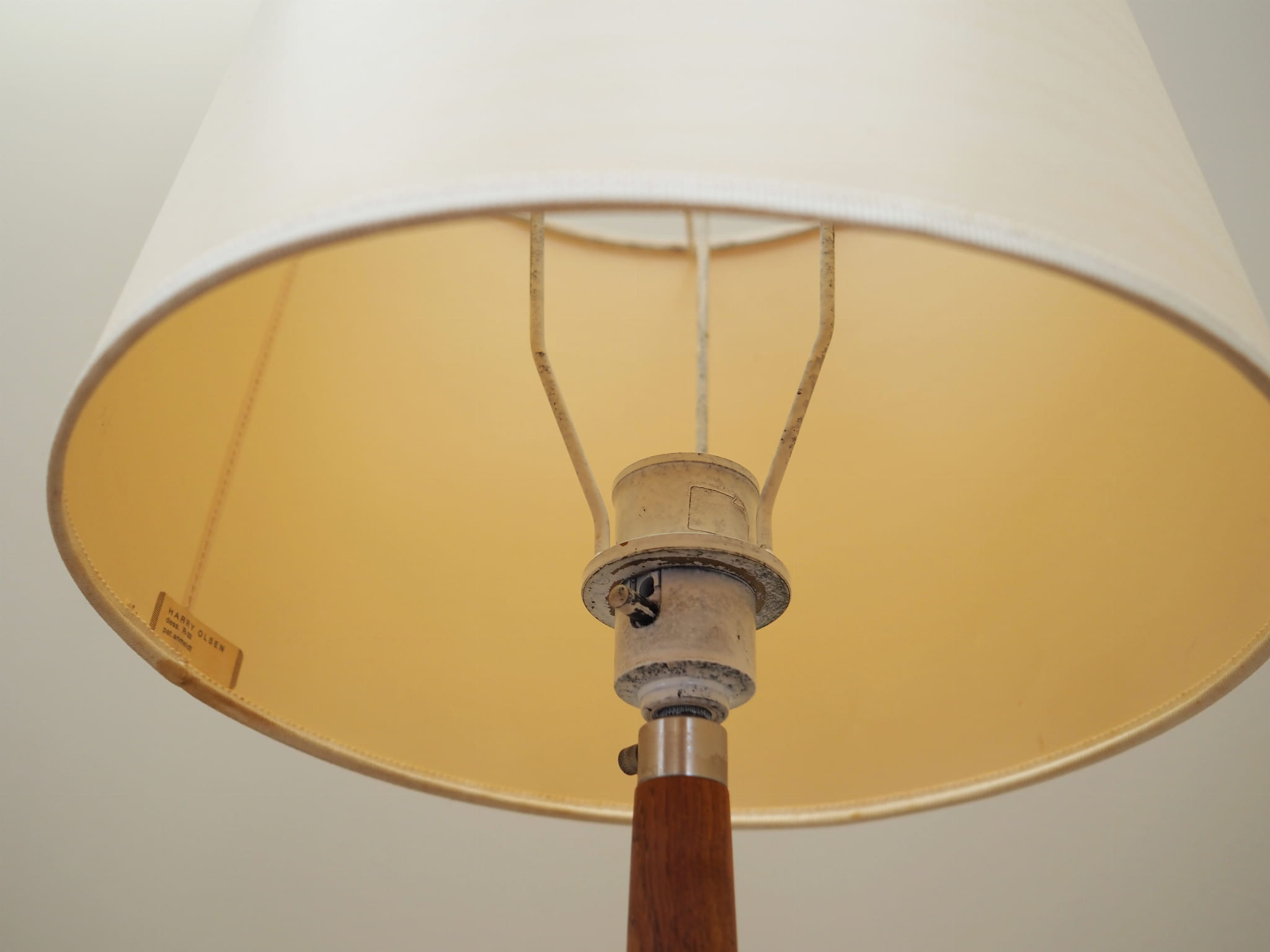 Vintage floor lamp metal plastic beige 1970s