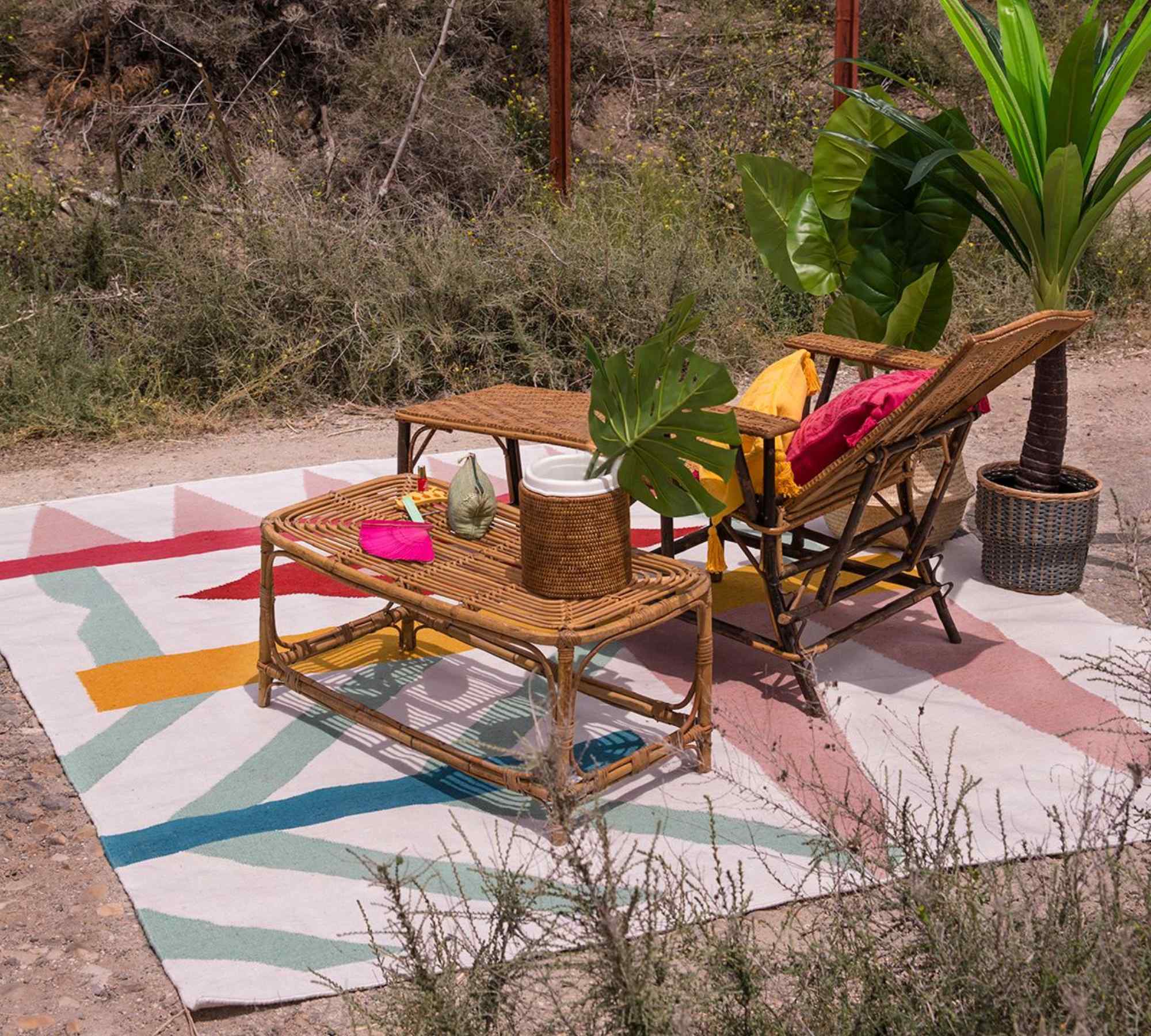 Geometrische Outdoor-Kilim Teppich Multicolor 230 x 300
