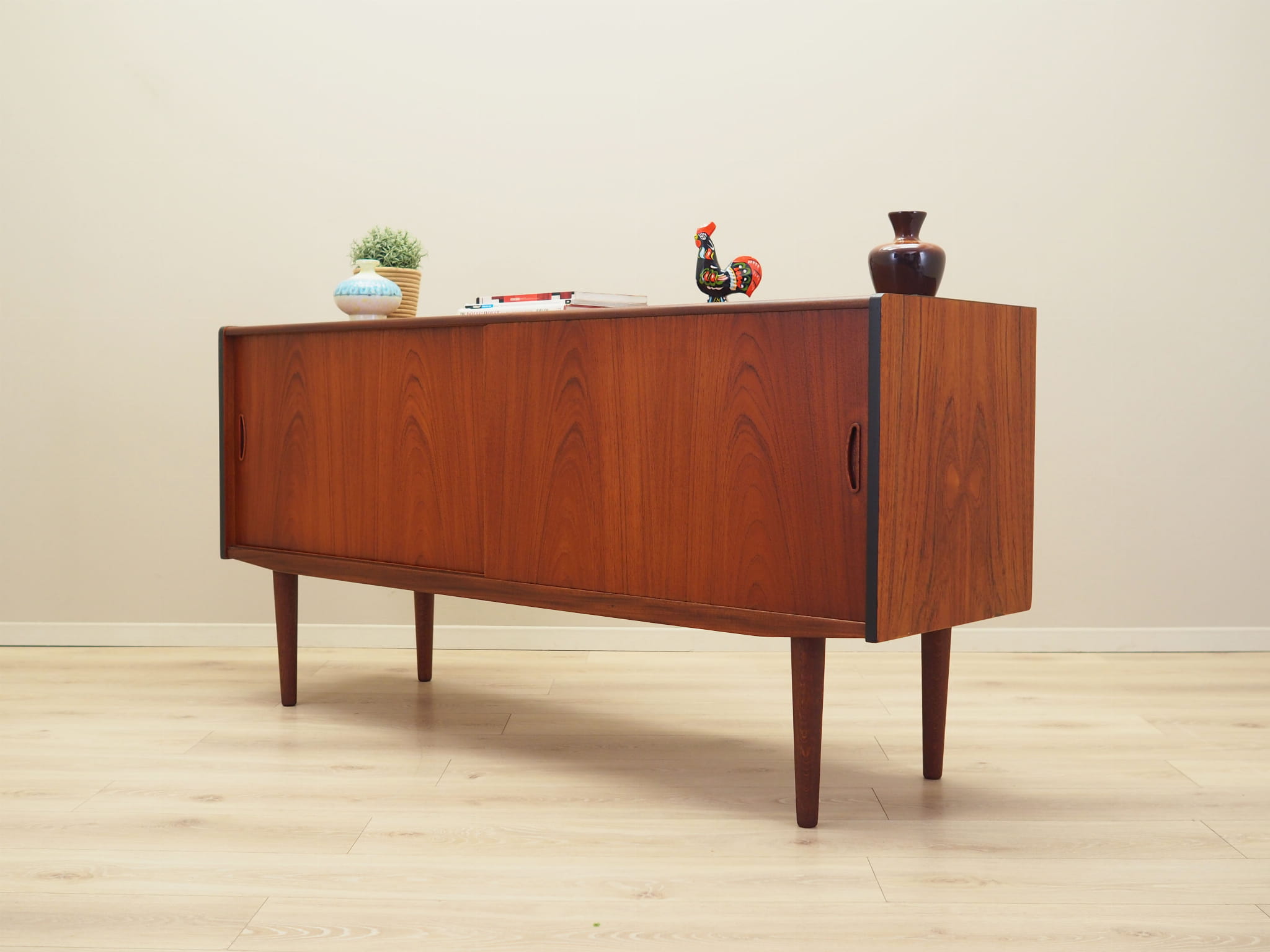 Vintage Sideboard Teakholz Braun 1970er Jahre