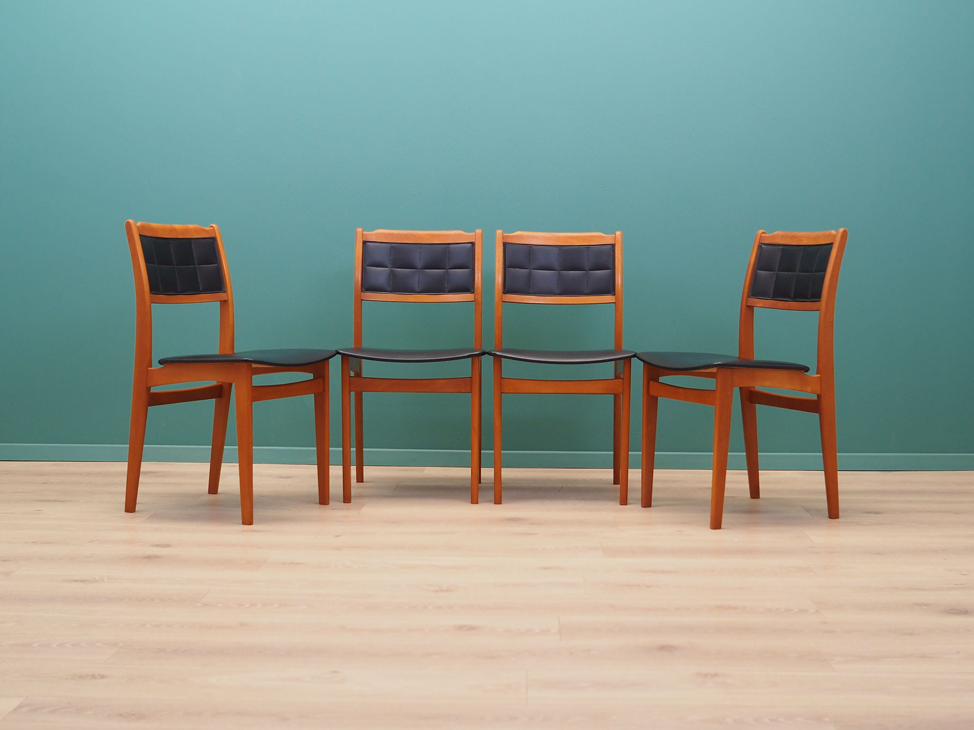 4x Vintage Chair Beech Wood Faux Leather Black 1970s