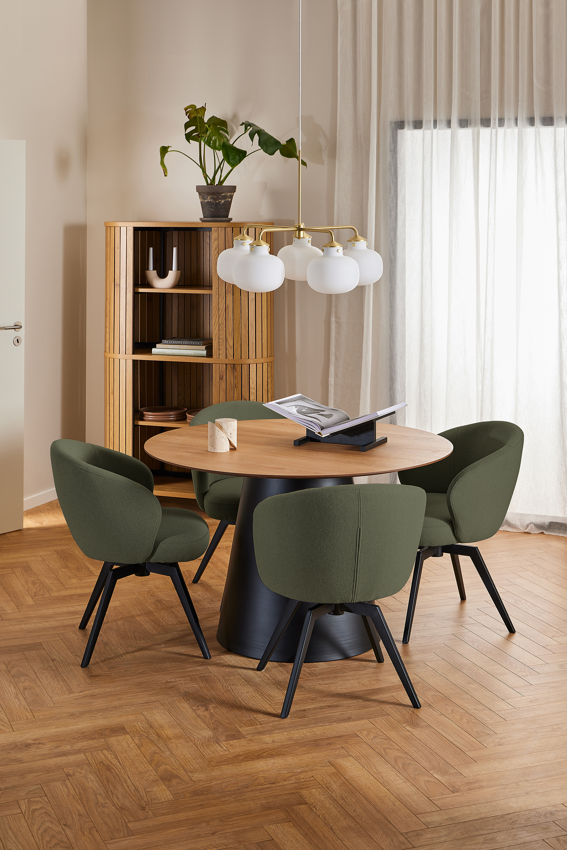 Dahlai Armchair Green