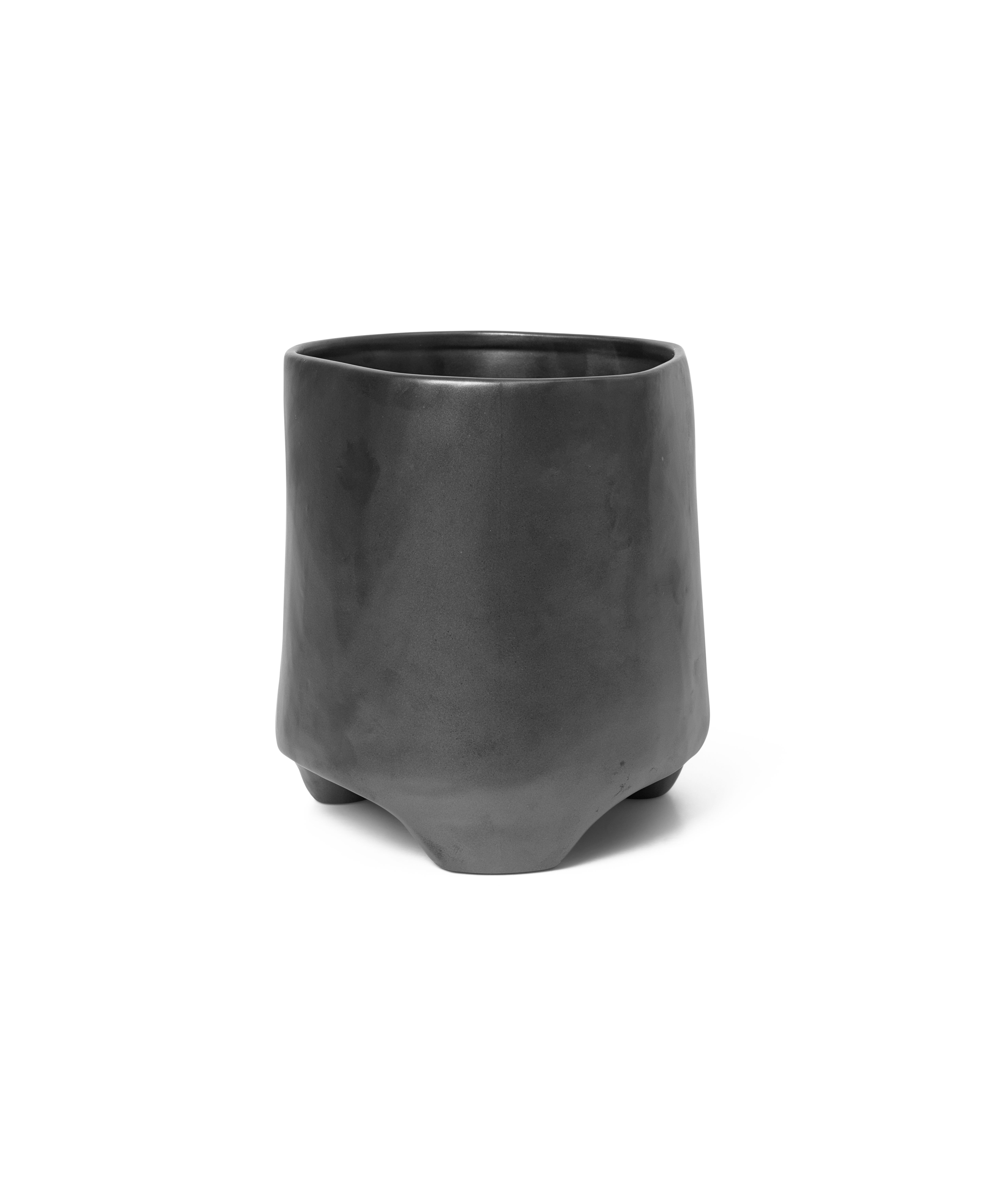 Esca Blumentopf Medium Schwarz