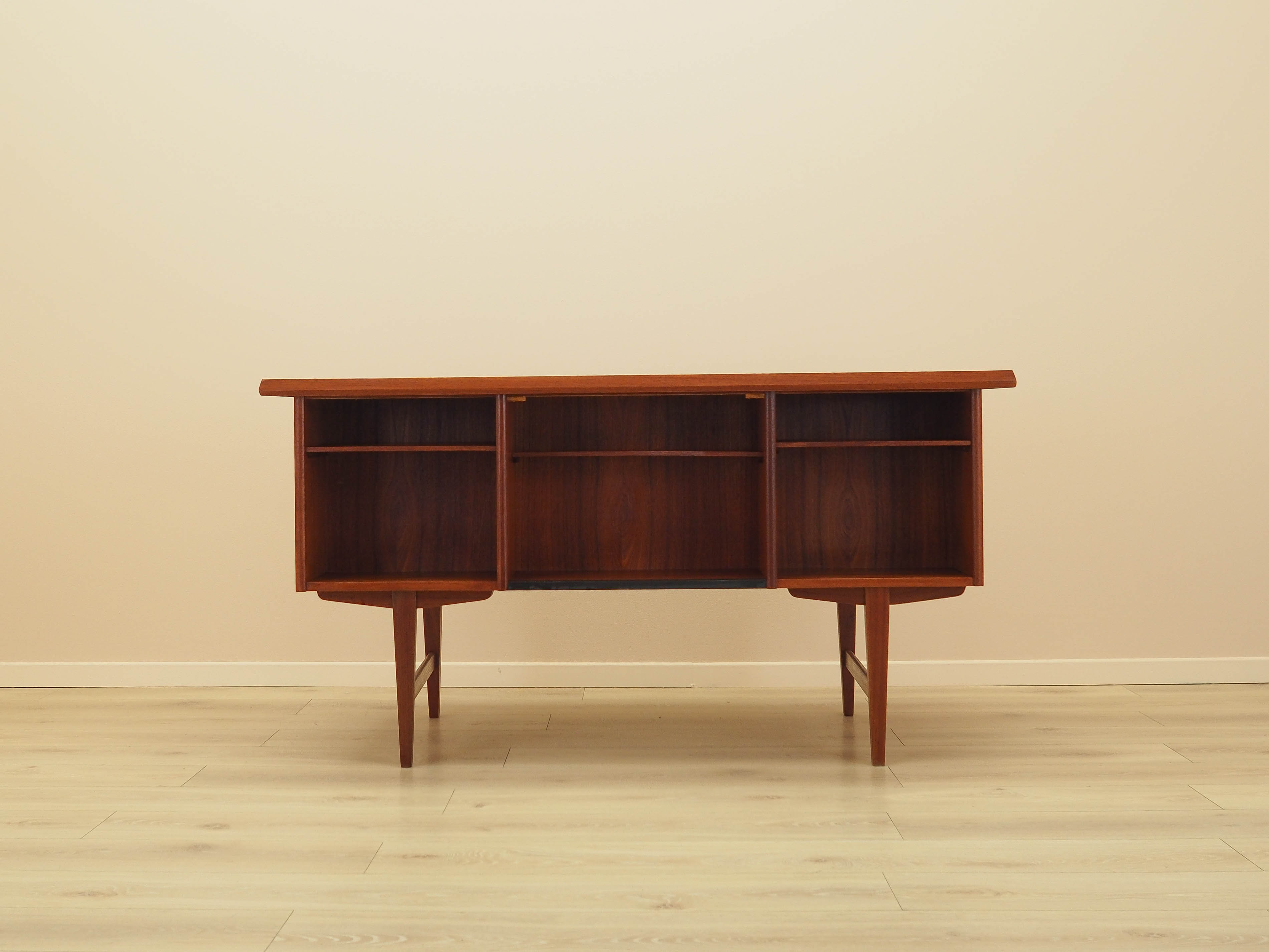 Teak-Schreibtisch 1970er Jahre 