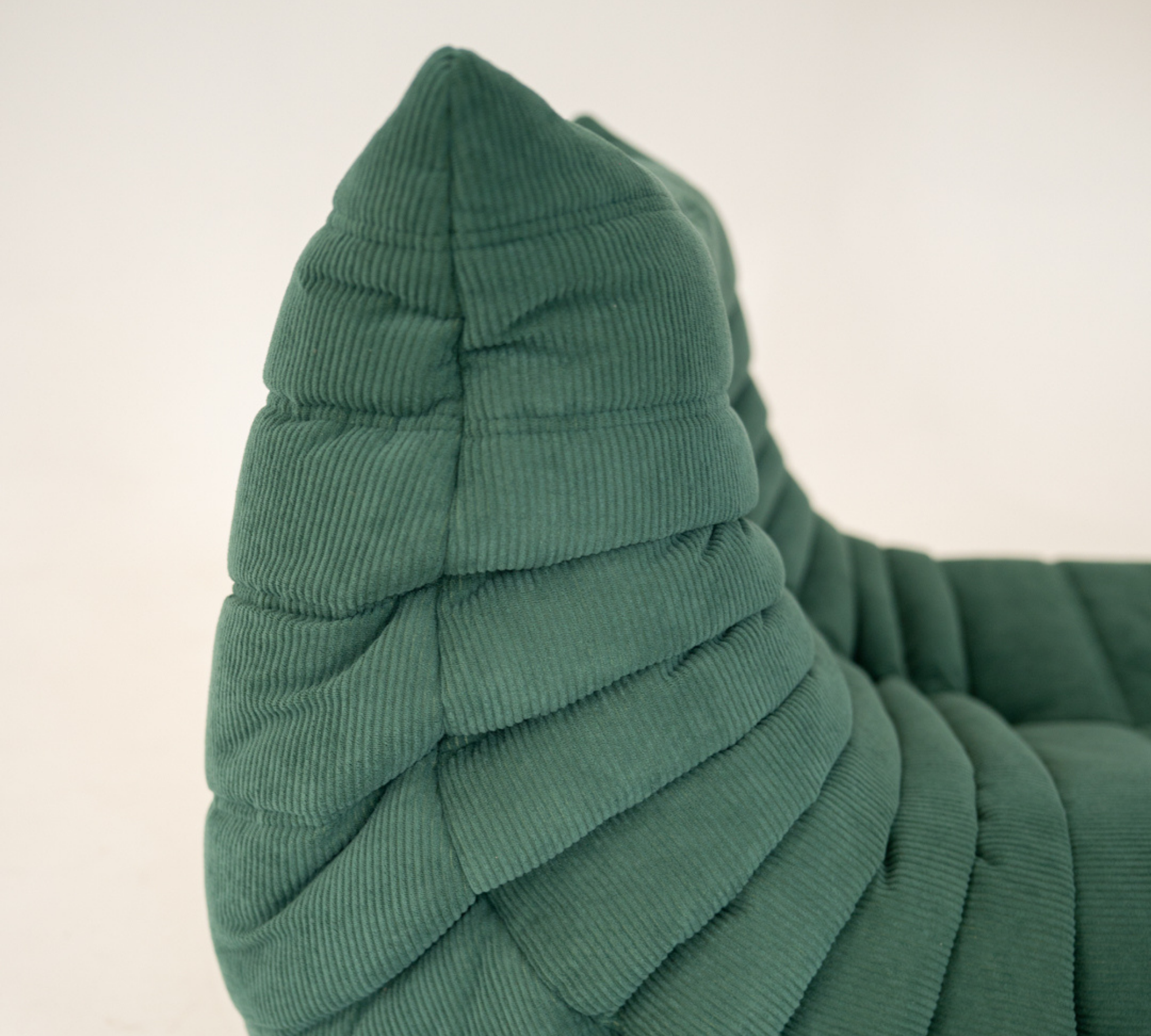 Togo 2-seater sofa cord pink