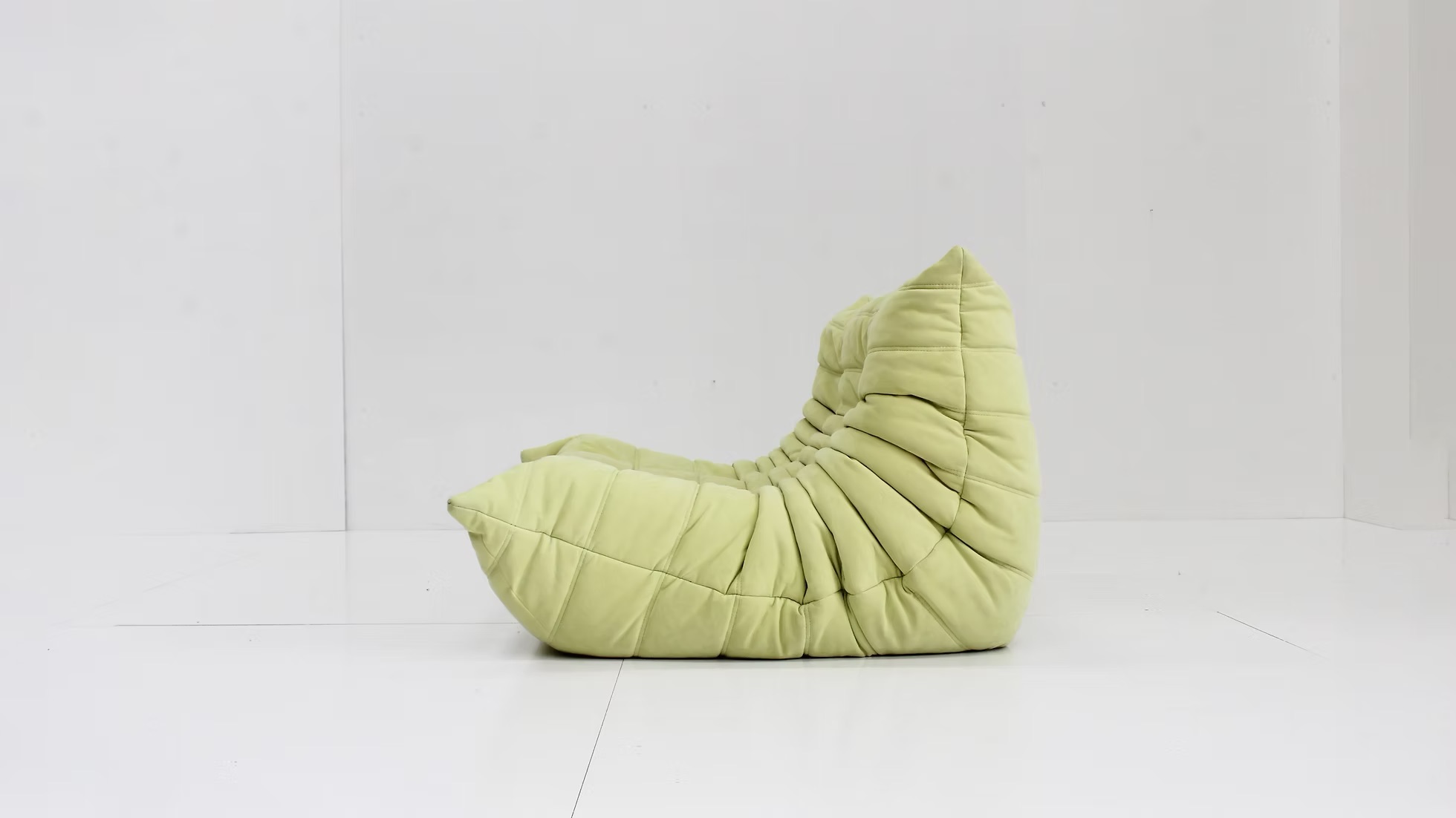 Togo Sofa 2-seater Alcantara Mint Green