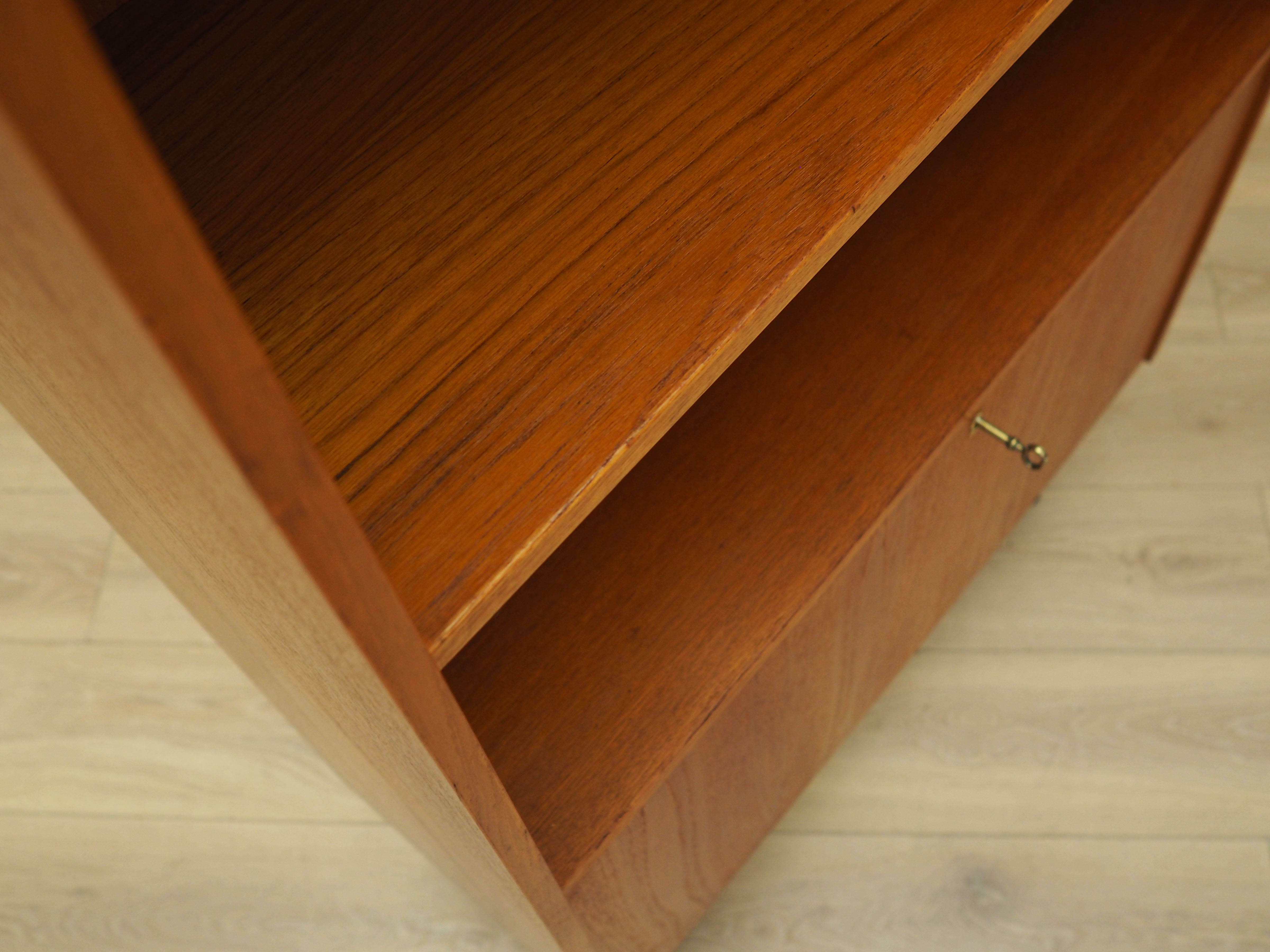 Regal Teakholz 1970er Jahre
