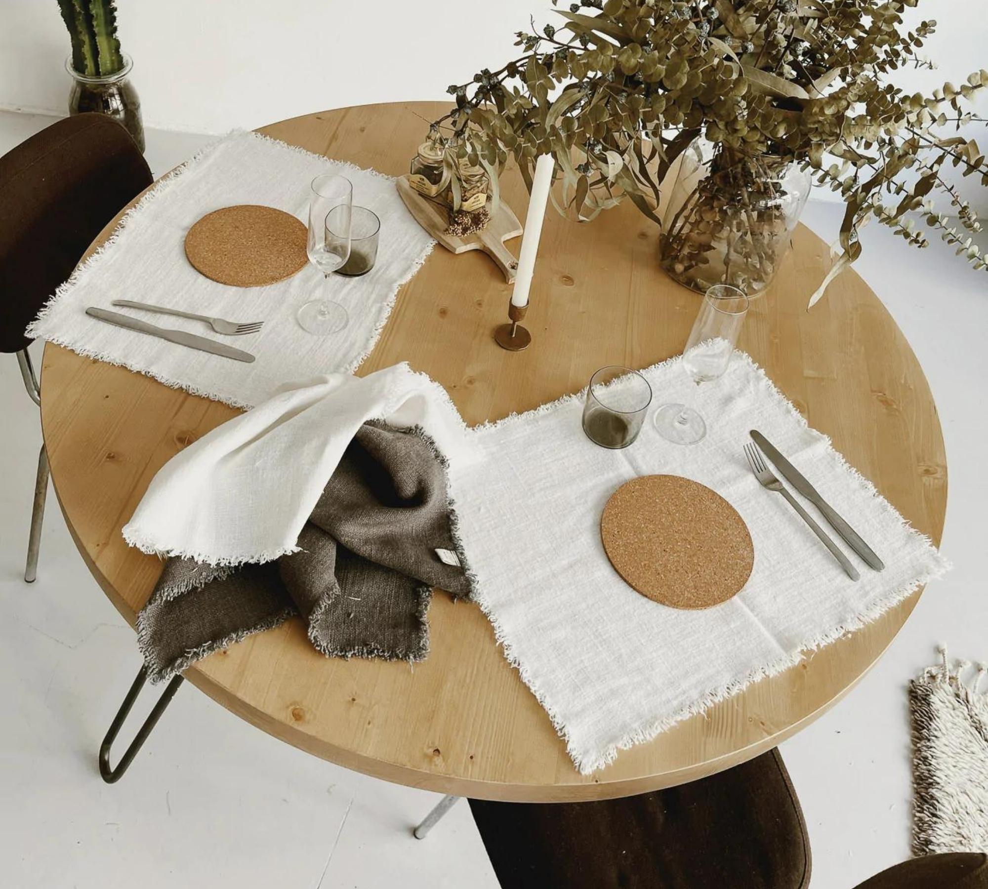 Runder Esstisch Hairpin-Beine Kiefernholz Sand