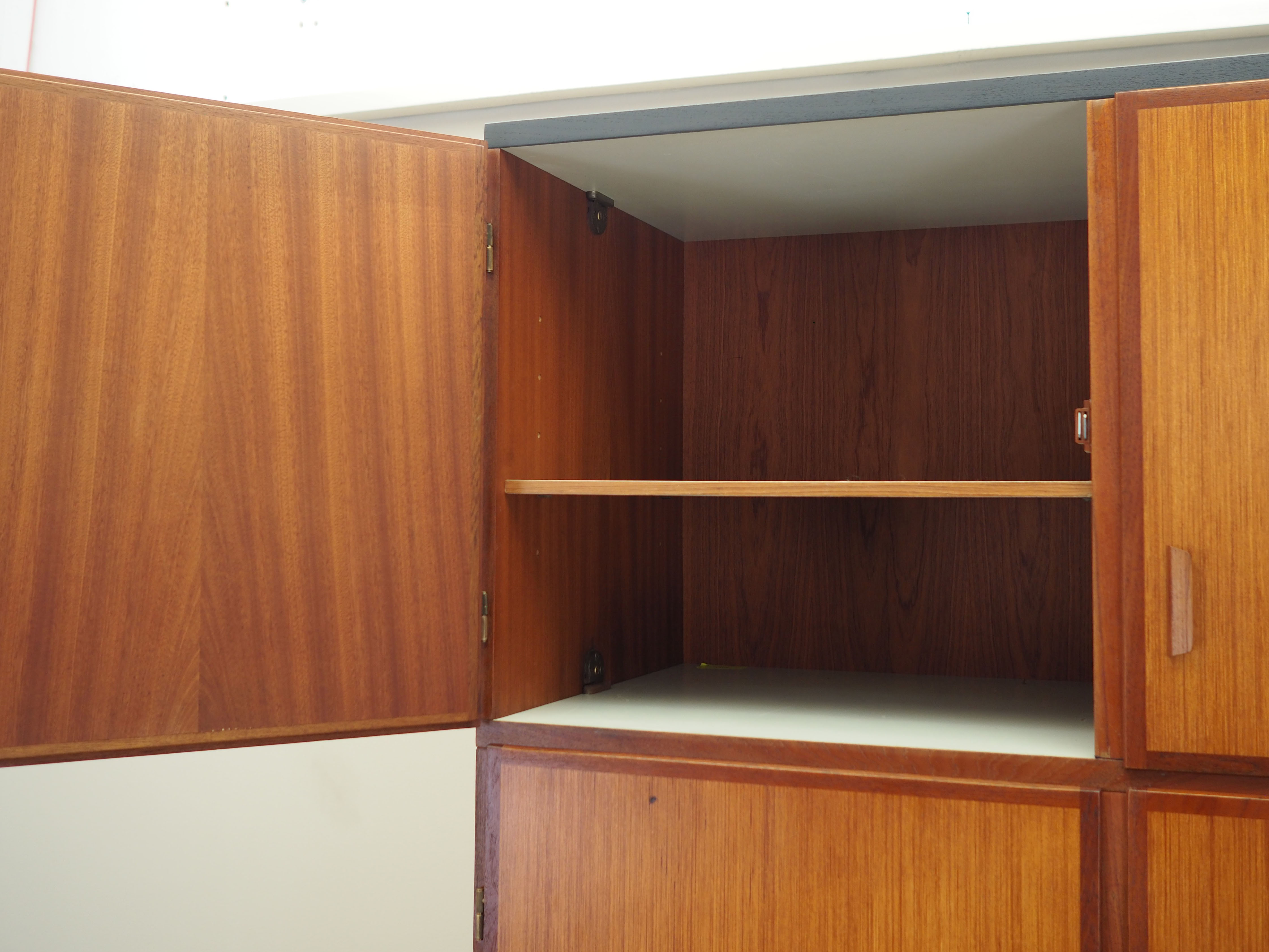 Kleiderschrank Teakholz 1970er Jahre