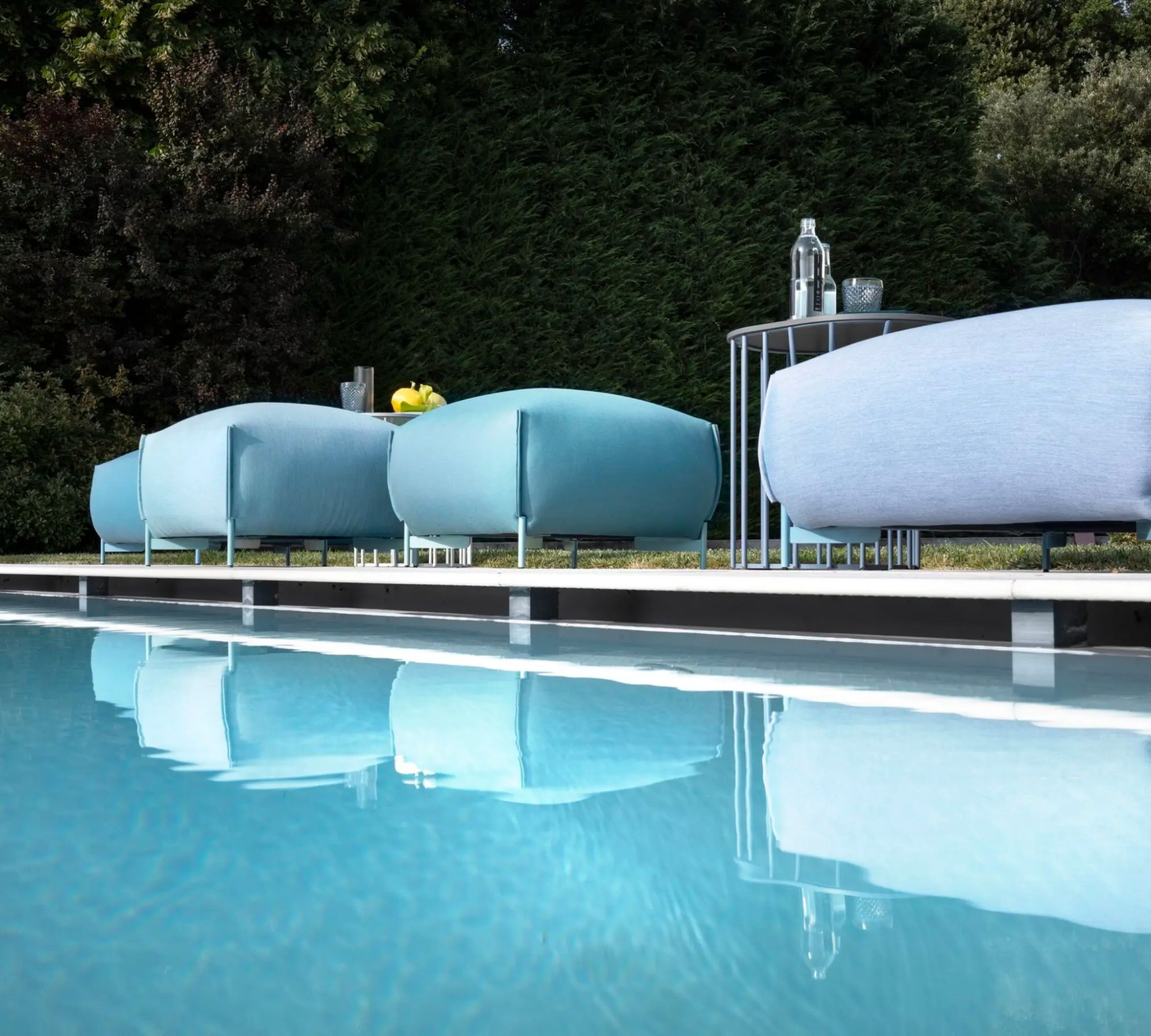 Mochi Pouf Textile Metal Blue