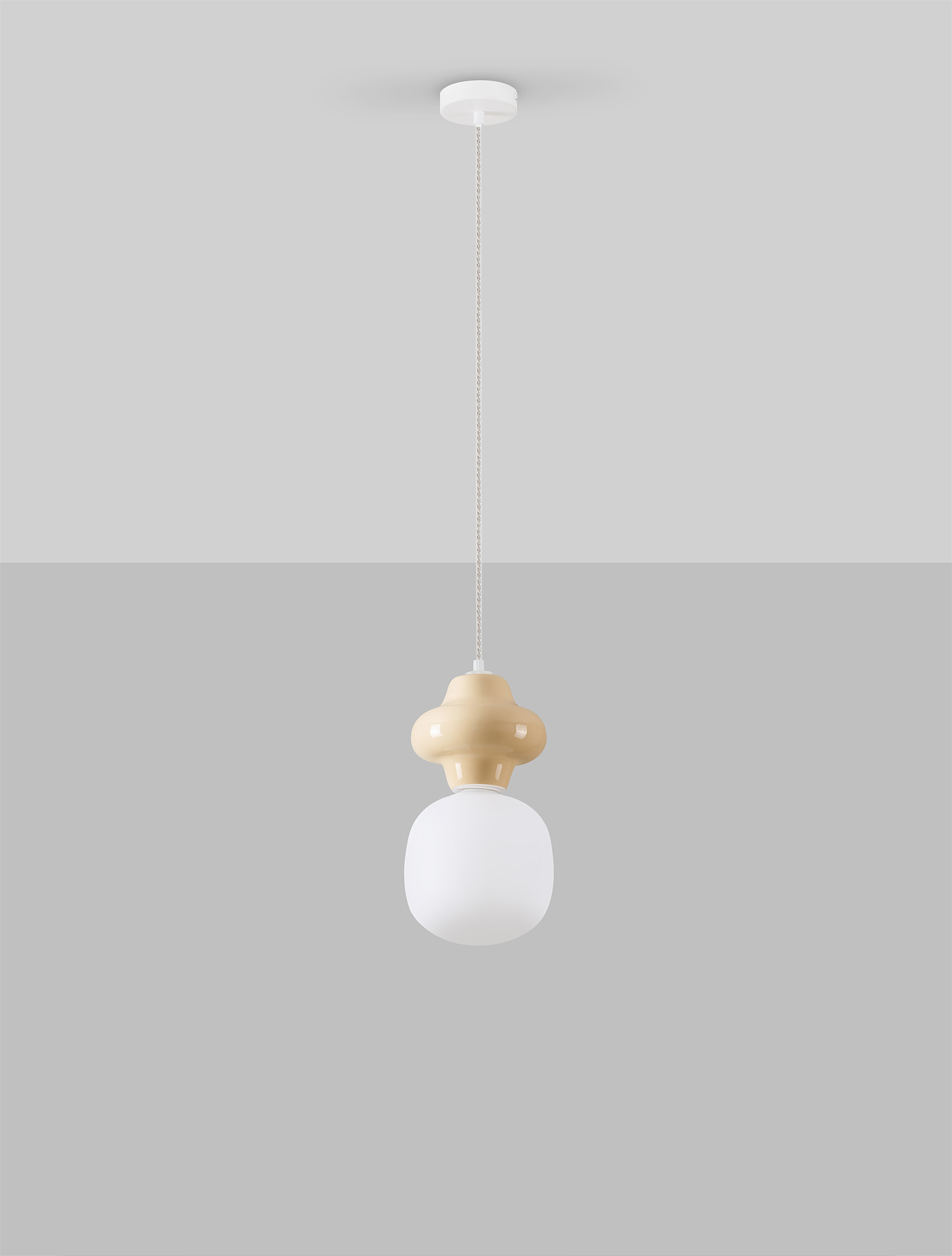 Clio Typ A Pendelleuchte Keramik Opalglas Beige