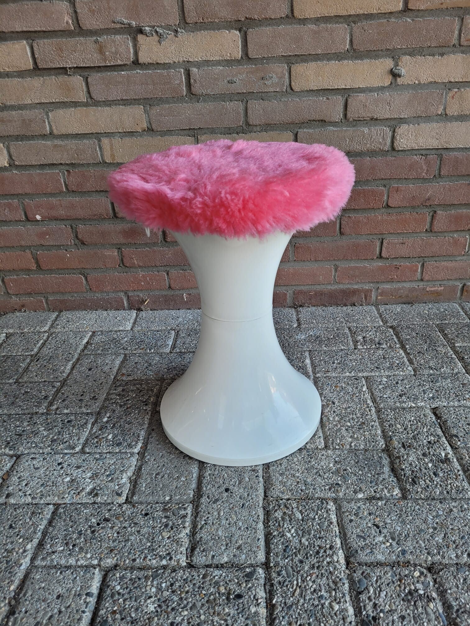 Vintage Hocker Kunststoff Textil Pink