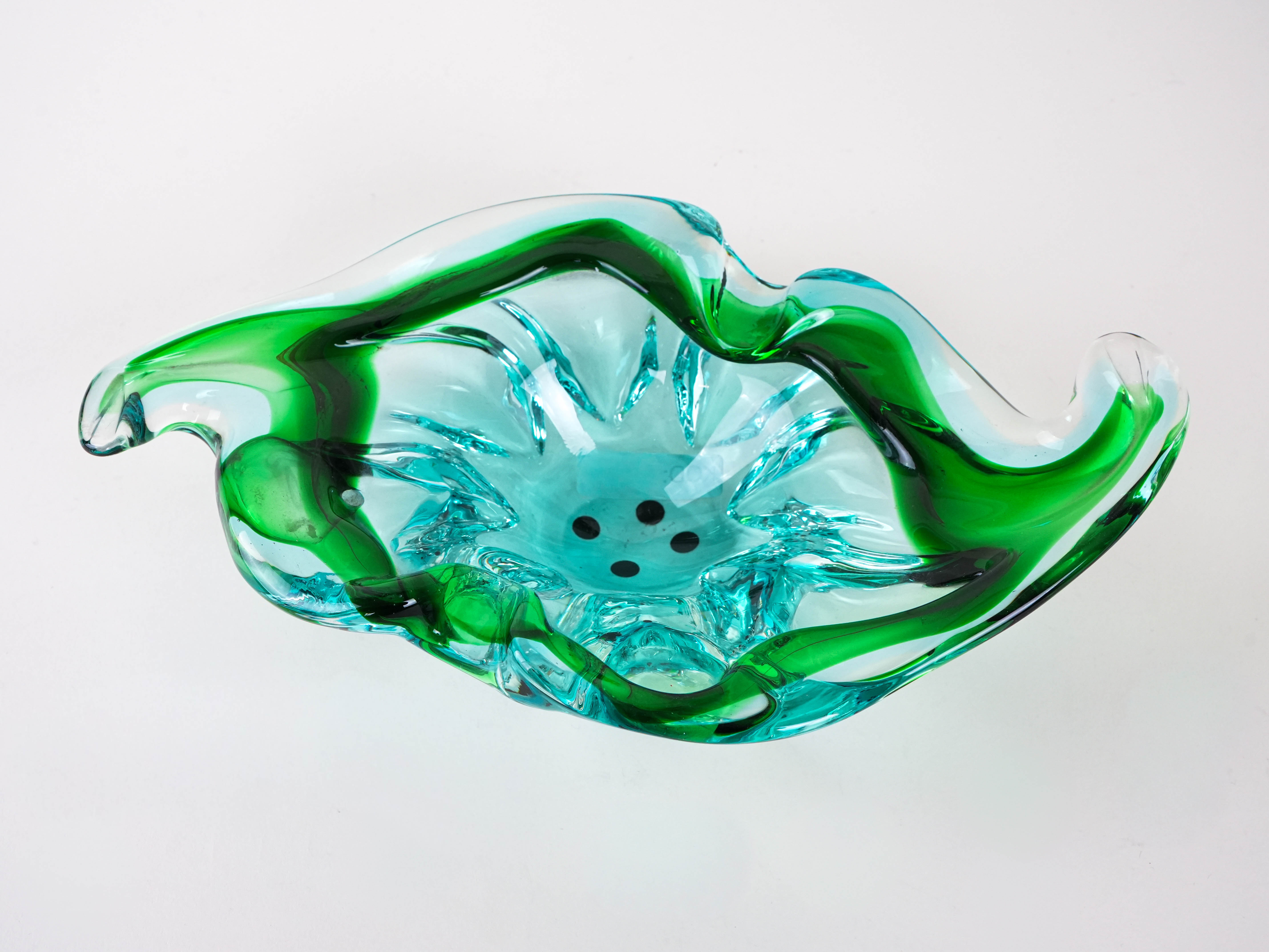 Platte Murano-Glas Grün 1960er Jahre