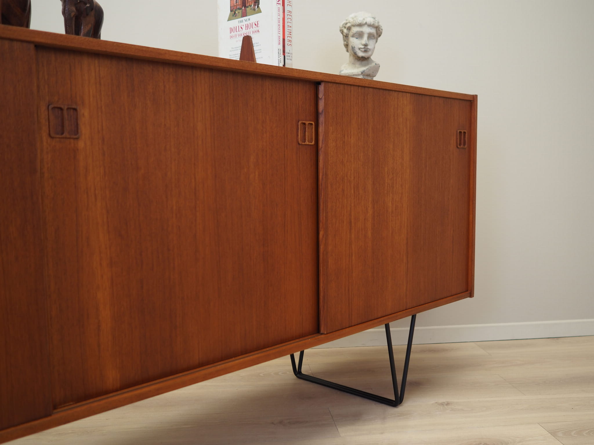 Vintage Sideboard Teakholz Braun 1970er Jahre