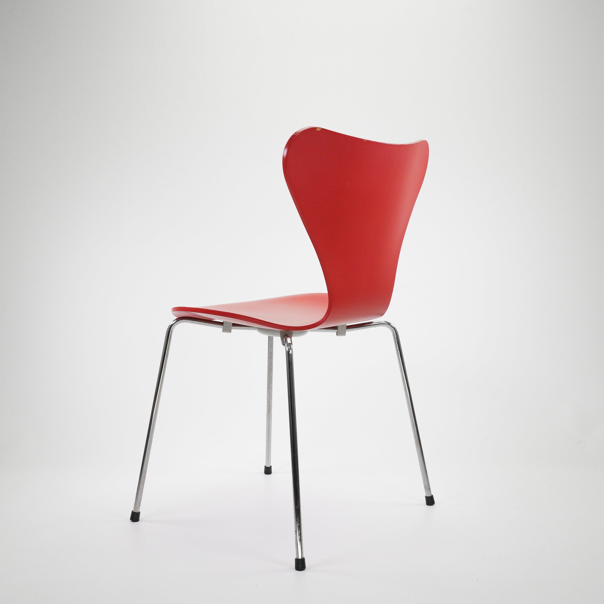 Fritz Hansen Serie 7 Chrom Holz Rot