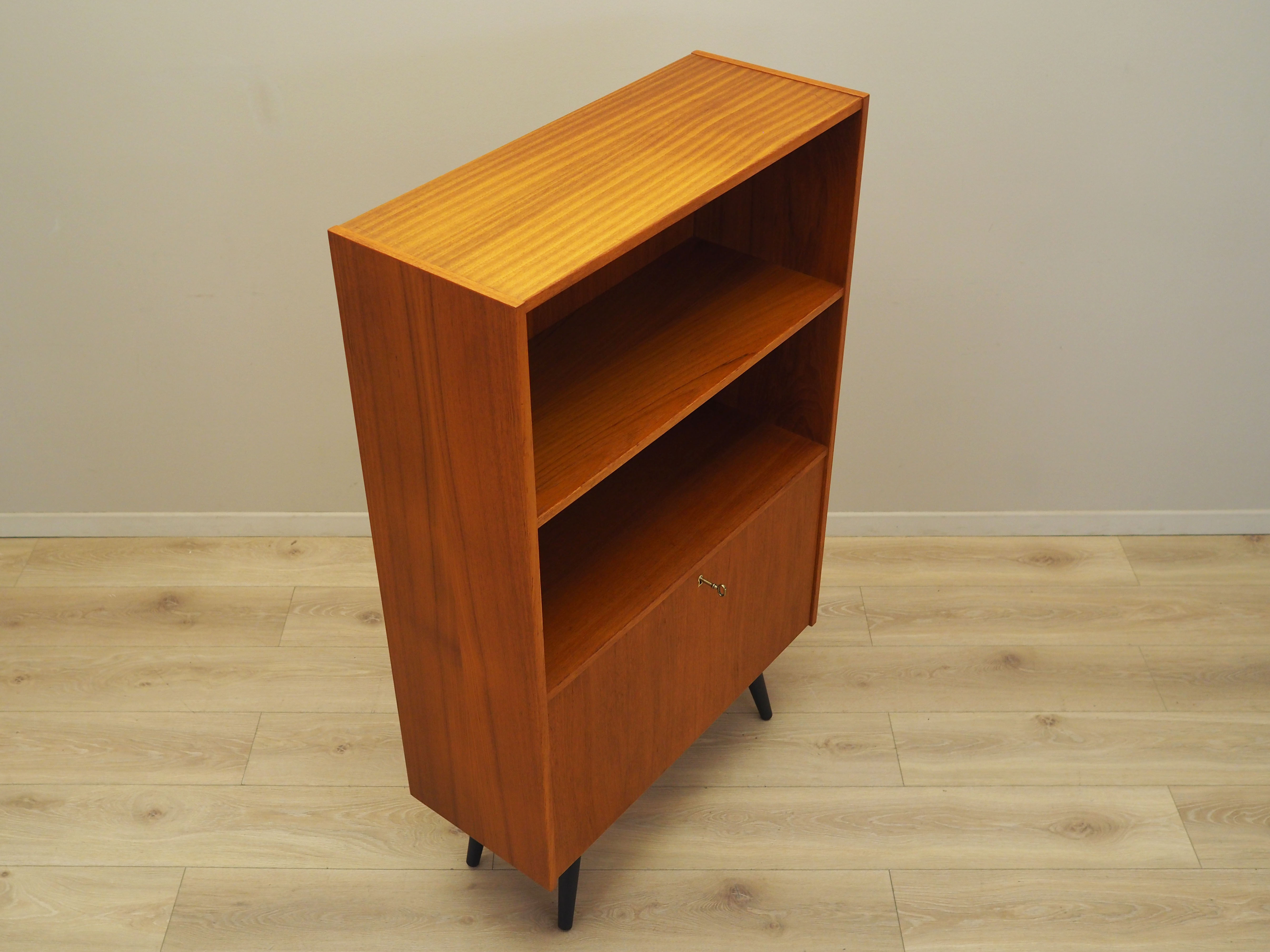 Regal Teakholz 1970er Jahre